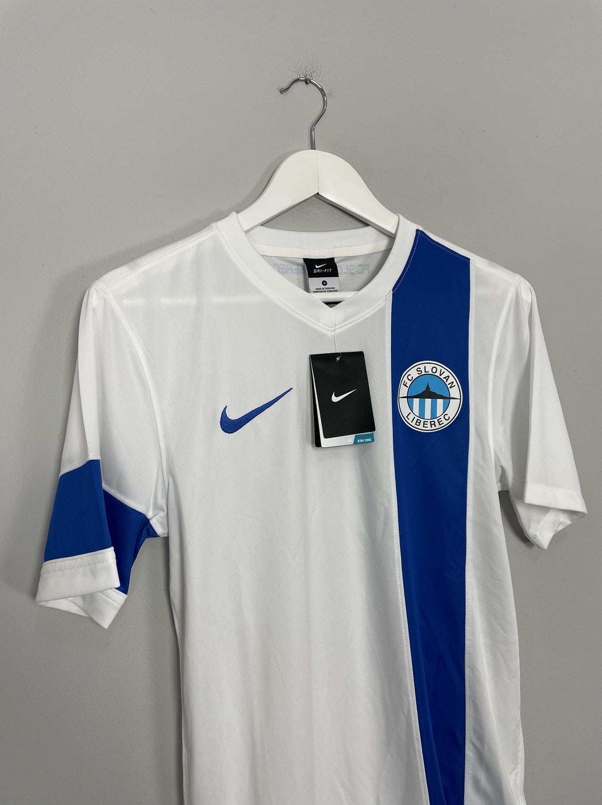 Shop 2013/14 SLOVAN LIBEREC *BNWT* HOME SHIRT (S) NIKE, classic football shirts, vintage football shirts & retro soccer jerseys at Cult Kits
