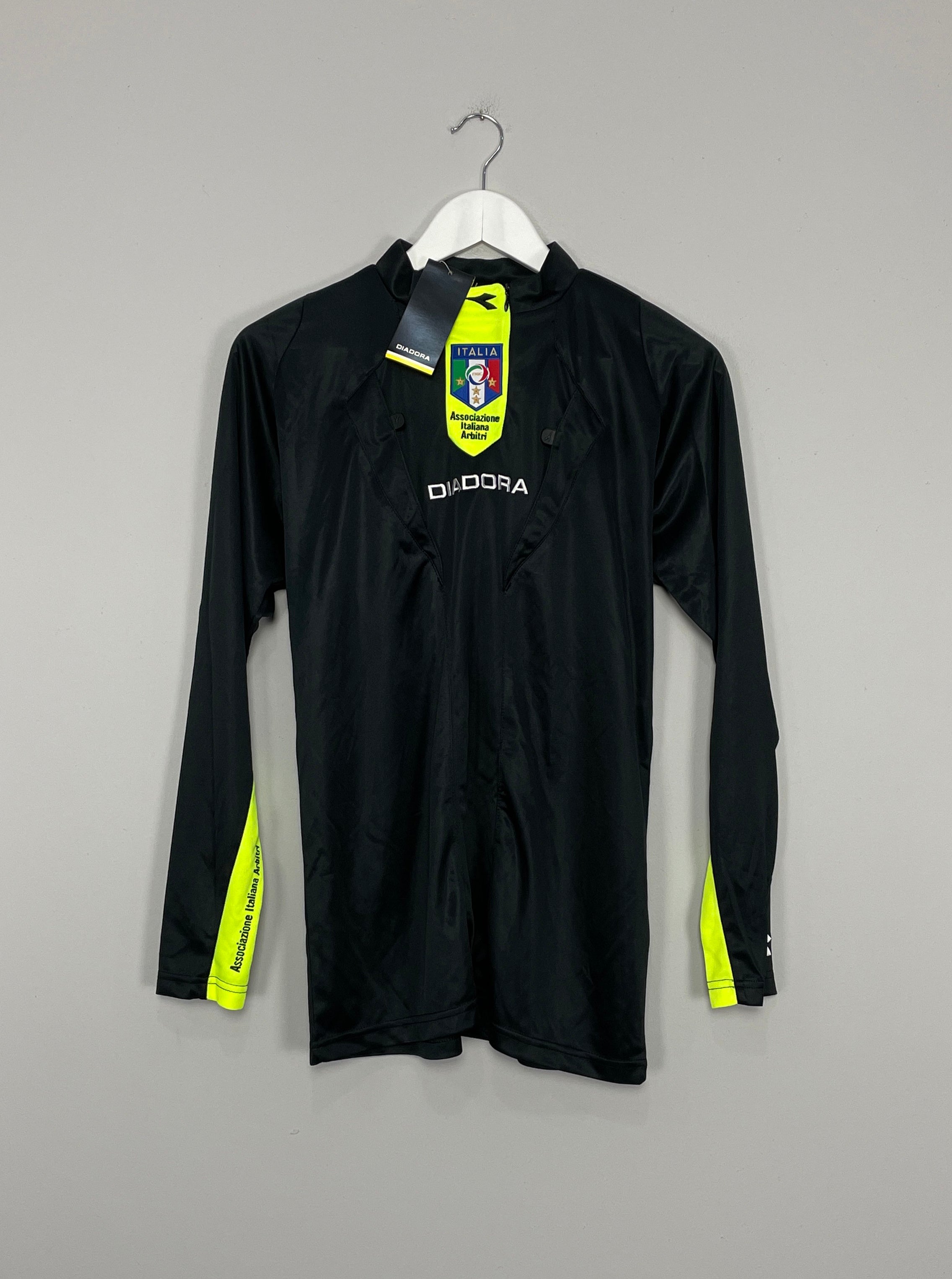 Shop 2009/11 ITALY FIGC REFEREE *BNWT* L/S SHIRT (XS) DIADORA, classic football shirts, vintage football shirts & retro soccer jerseys at Cult Kits
