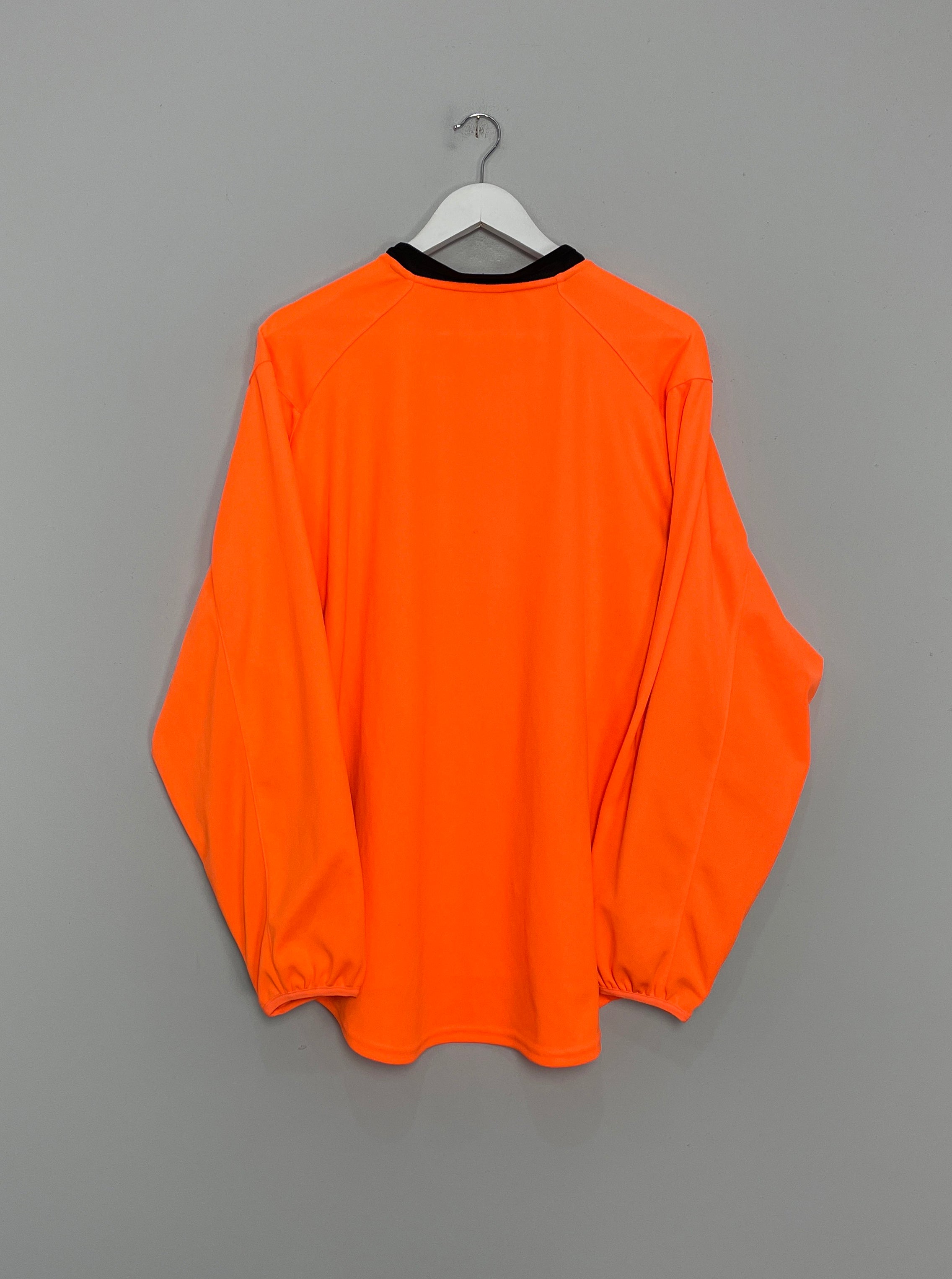 Shop 2002/03 HERTHA BERLIN GK SHIRT (M) NIKE, classic football shirts, vintage football shirts & retro soccer jerseys at Cult Kits