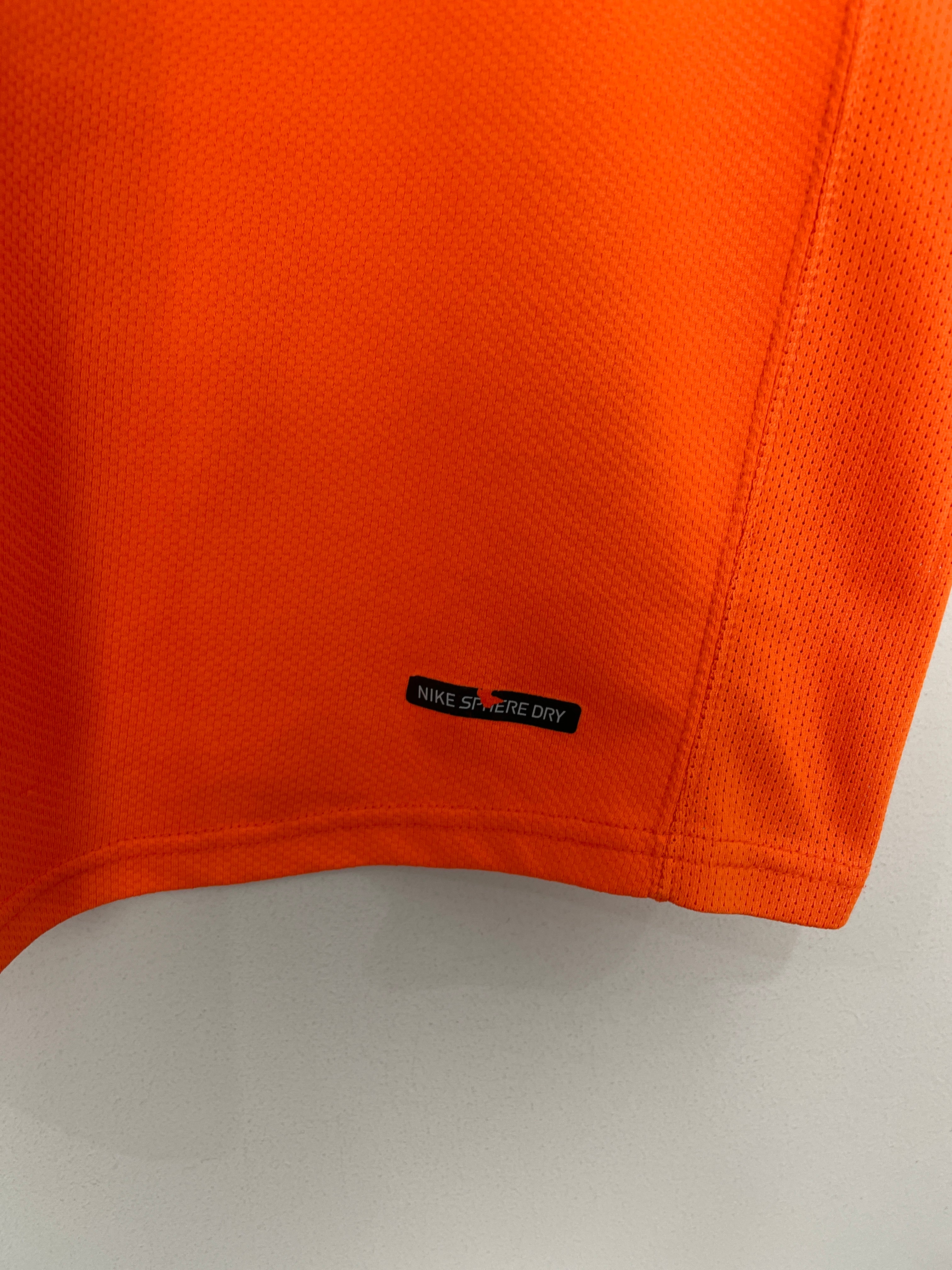 Shop 2006/08 NETHERLANDS VAN NISTELROOY #9 HOME SHIRT (M) NIKE, classic football shirts, vintage football shirts & retro soccer jerseys at Cult Kits