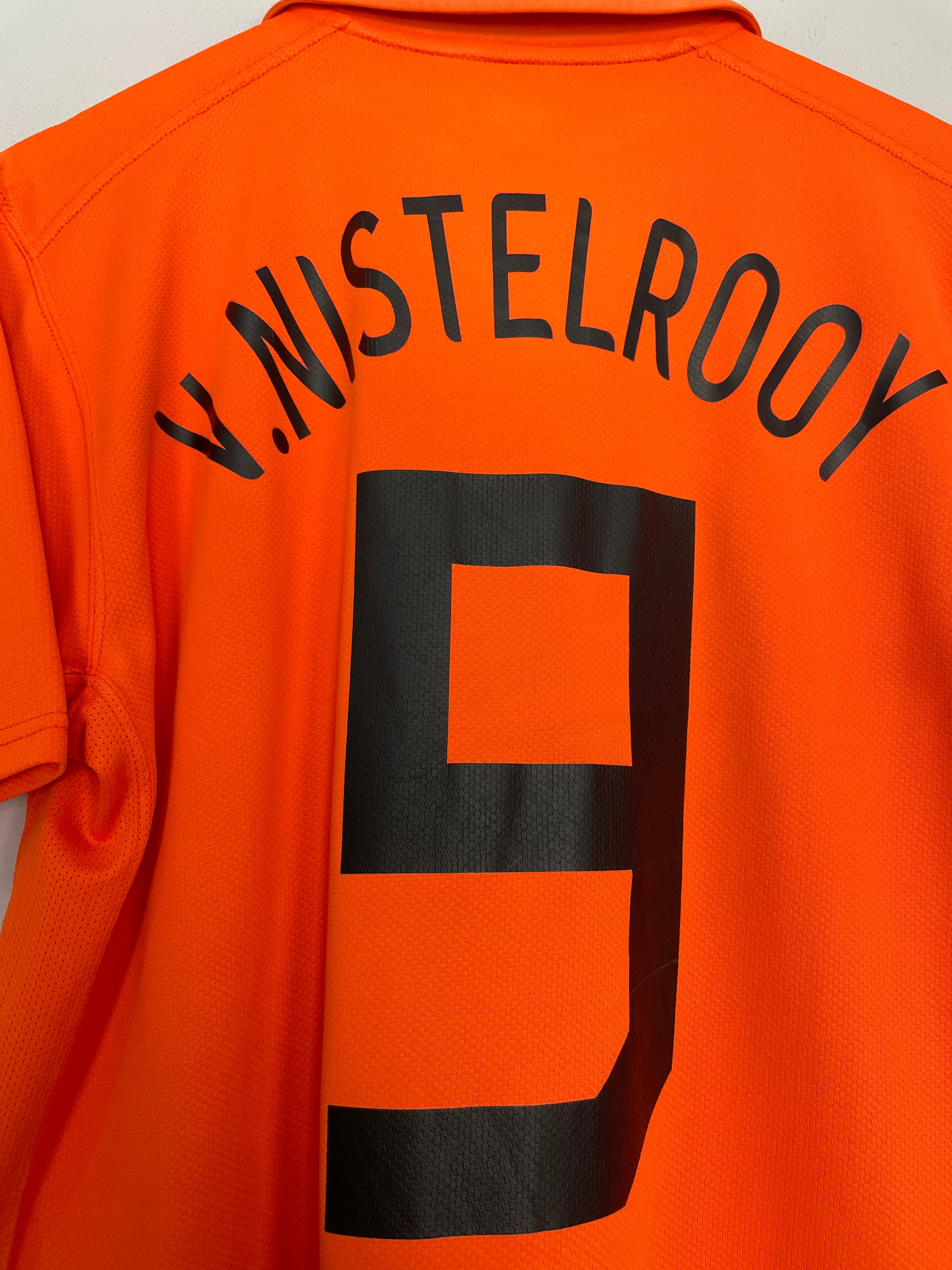 Shop 2006/08 NETHERLANDS VAN NISTELROOY #9 HOME SHIRT (M) NIKE, classic football shirts, vintage football shirts & retro soccer jerseys at Cult Kits