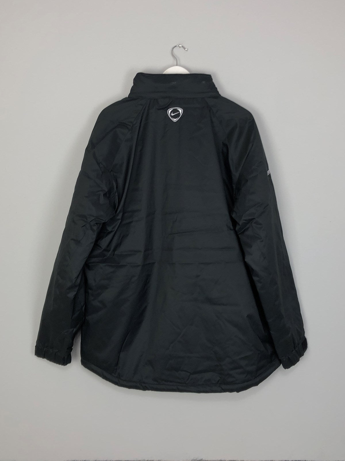 Shop 2006/07 Spartak Moscow *BNWT* Fleece Lined Bench Coat (L) Nike, classic football shirts, vintage football shirts & retro soccer jerseys at Cult Kits