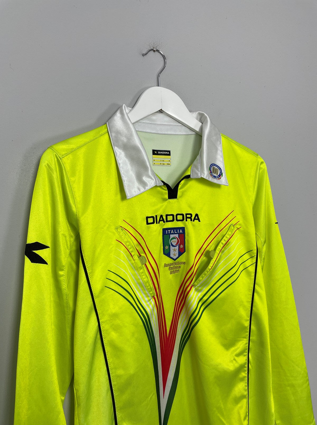 Shop 2011/12 ITALY FIGC REFEREE L/S SHIRT (S*) DIADORA, classic football shirts, vintage football shirts & retro soccer jerseys at Cult Kits