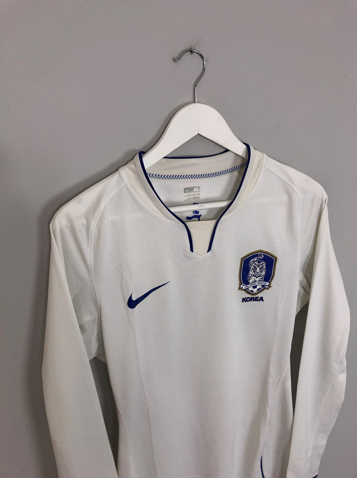 Shop 2008/10 SOUTH KOREA *PLAYER ISSUE* L/S AWAY SHIRT (XL) NIKE, classic football shirts, vintage football shirts & retro soccer jerseys at Cult Kits