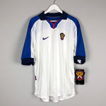 Shop 1998/00 RUSSIA *BNWT* HOME SHIRT (XL) NIKE, classic football shirts, vintage football shirts & retro soccer jerseys at Cult Kits