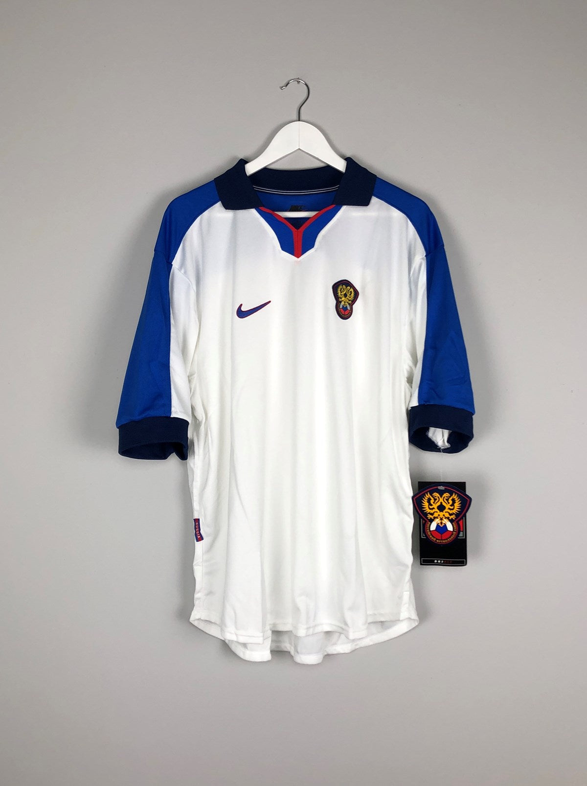 Shop 1998/00 RUSSIA *BNWT* HOME SHIRT (XL) NIKE, classic football shirts, vintage football shirts & retro soccer jerseys at Cult Kits