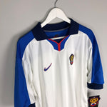Shop 1998/00 RUSSIA *BNWT* HOME SHIRT (XL) NIKE, classic football shirts, vintage football shirts & retro soccer jerseys at Cult Kits
