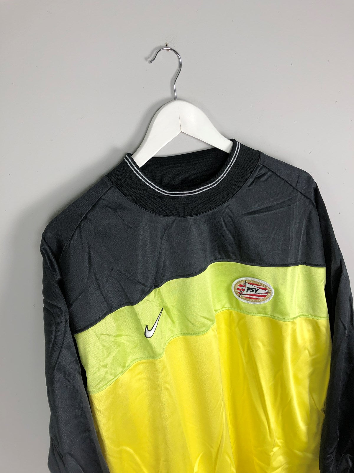 Shop 1998/00 PSV *Player Issue* BNWT GK Shirt (XL) Nike, classic football shirts, vintage football shirts & retro soccer jerseys at Cult Kits