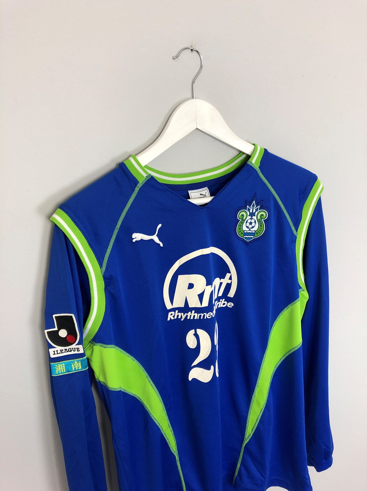 Shop 2003 SHONAN BELLMARE #23 *PLAYER ISSUE* L/S HOME SHIRT (M) PUMA, classic football shirts, vintage football shirts & retro soccer jerseys at Cult Kits