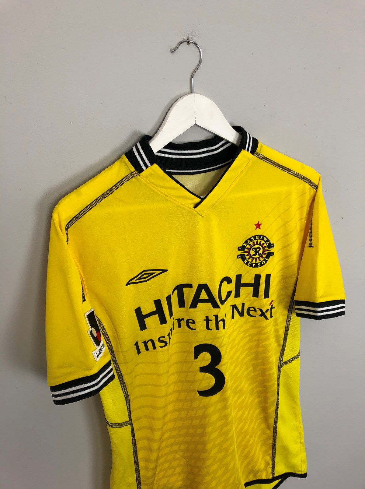 Shop 2006 KASHIWA REYSOL #3 (KONDO) HOME SHIRT (S) UMBRO, classic football shirts, vintage football shirts & retro soccer jerseys at Cult Kits
