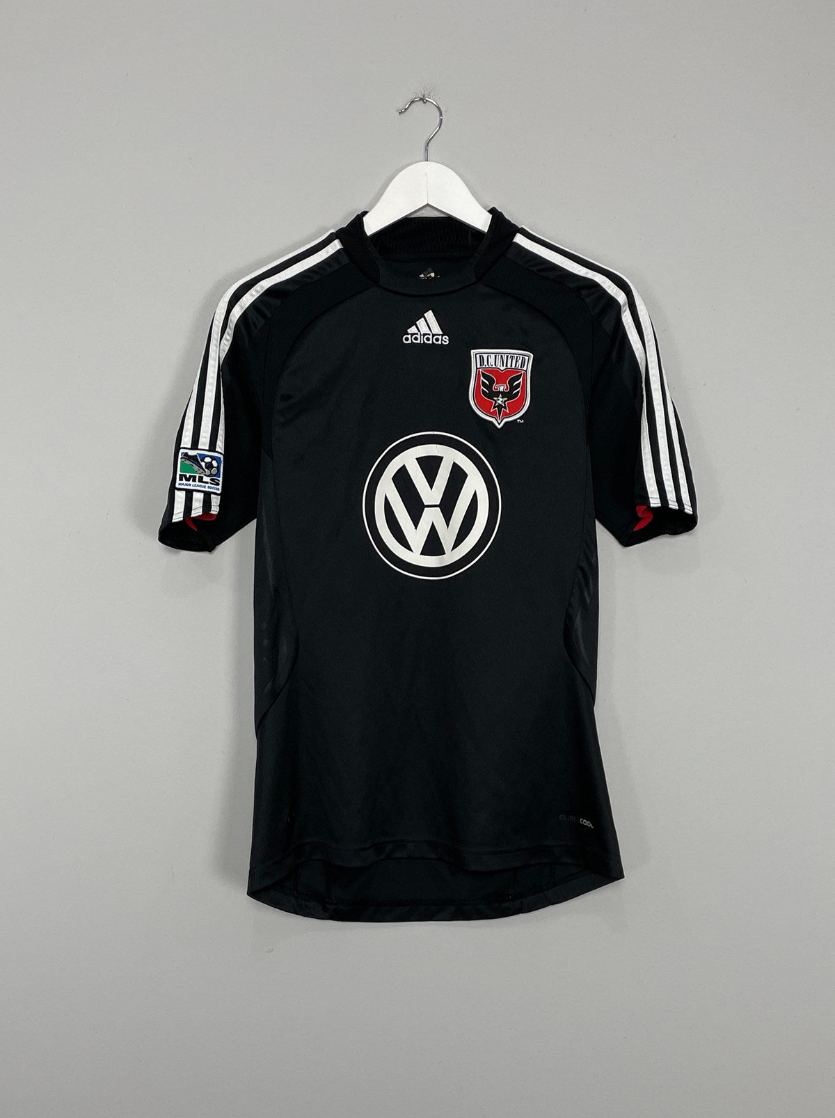 Shop 2008/09 DC UNITED HOME SHIRT (S) ADIDAS, classic football shirts, vintage football shirts & retro soccer jerseys at Cult Kits