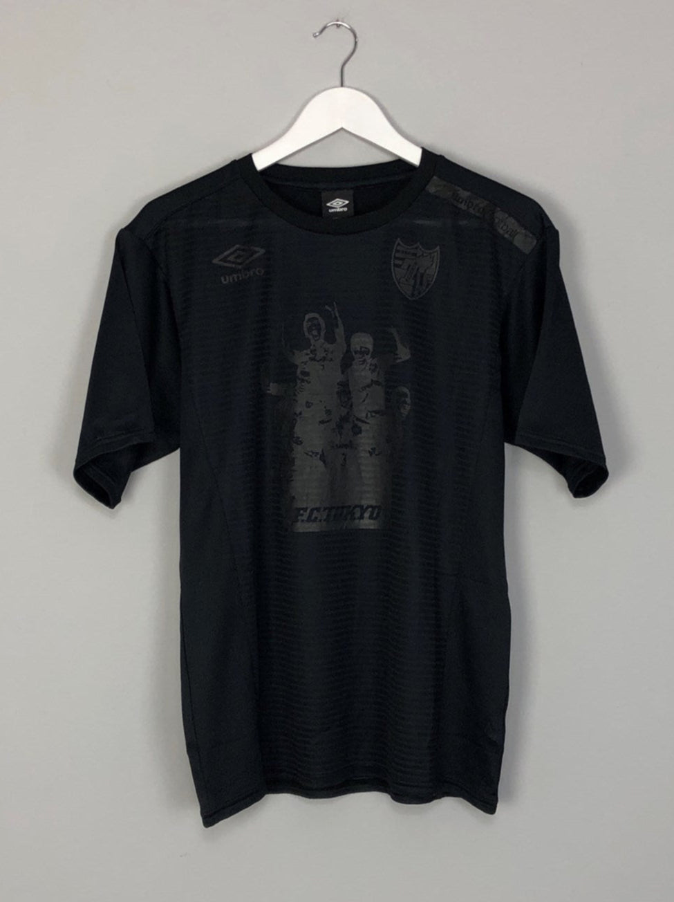 Shop 2018 FC TOKYO UMBRO BLACKOUT SHIRT (M), classic football shirts, vintage football shirts & retro soccer jerseys at Cult Kits