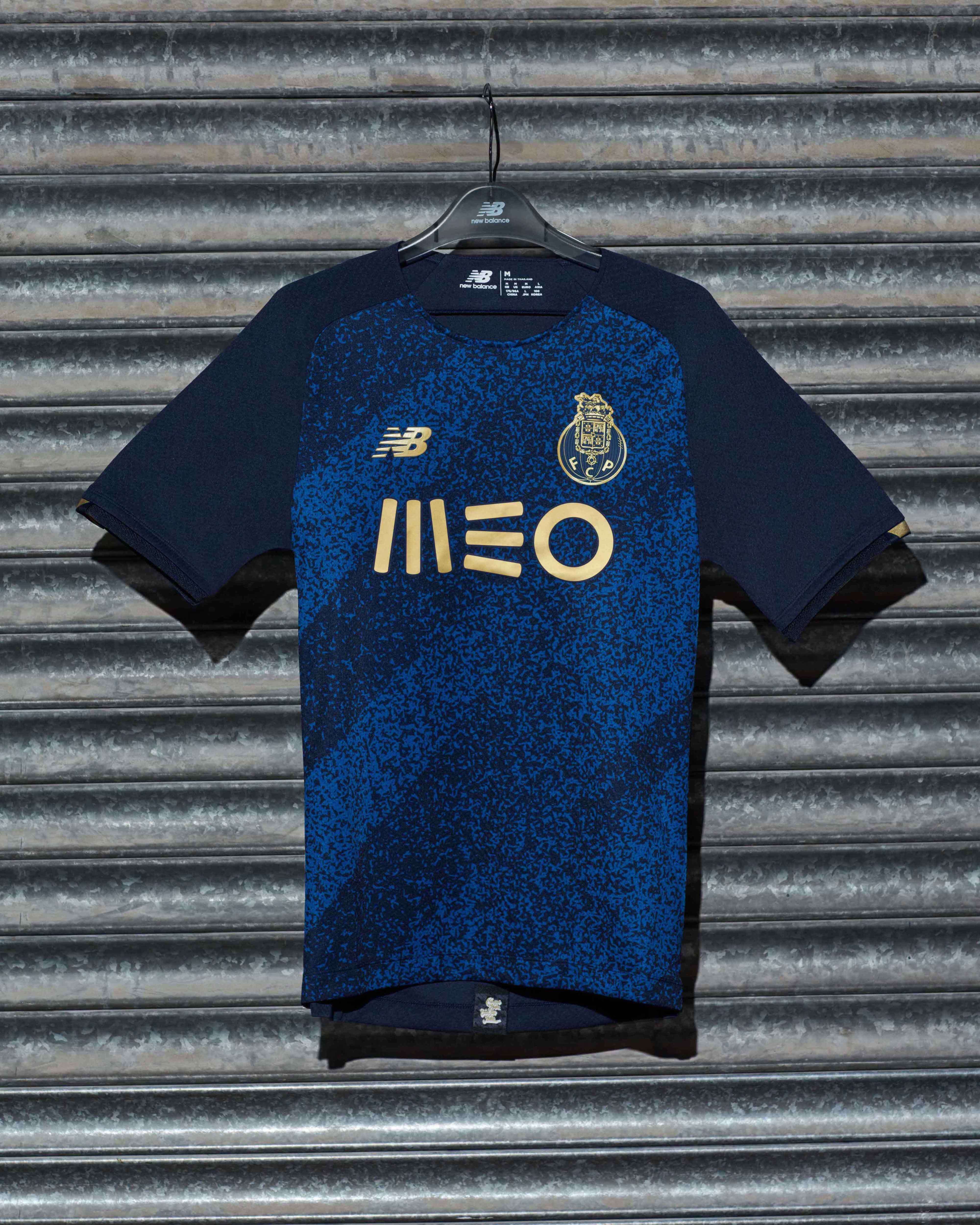 New Balance Reveals FC Porto 21/22 Away Strip