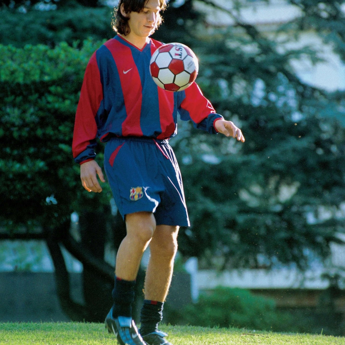 16 YEAR OLD LIONEL MESSI'S MOMENTOUS 2003/04 SEASON - Cult Kits