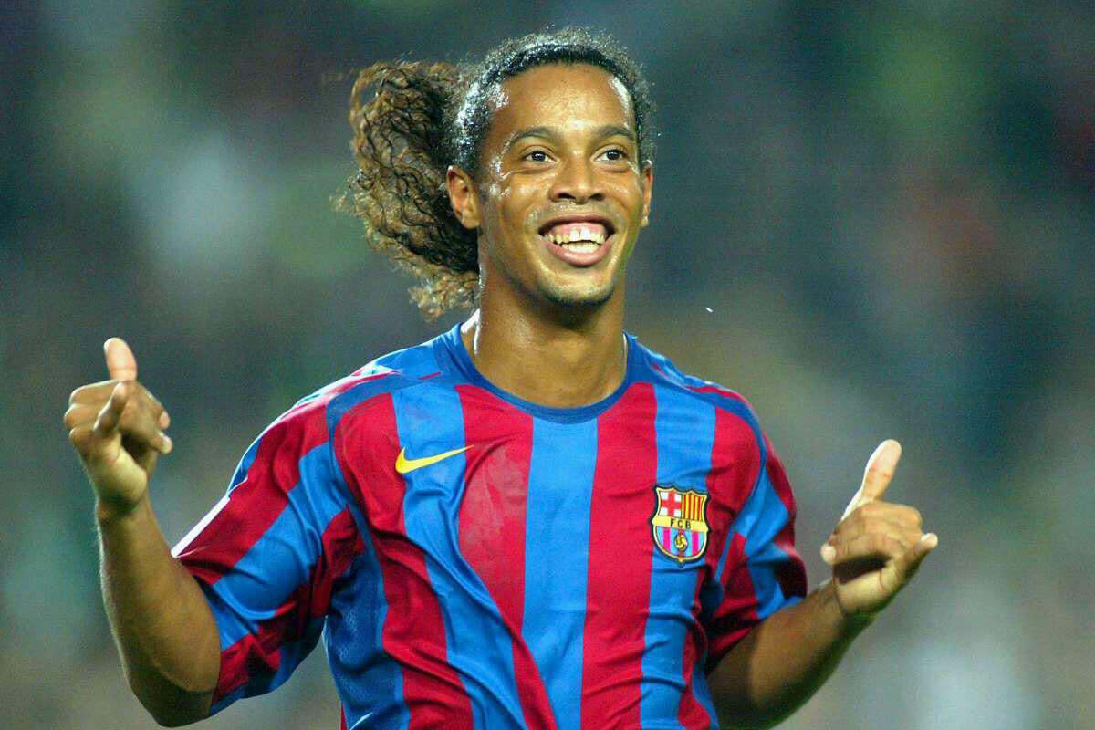 THE BEST RONALDINHO FOOTBALL SHIRTS