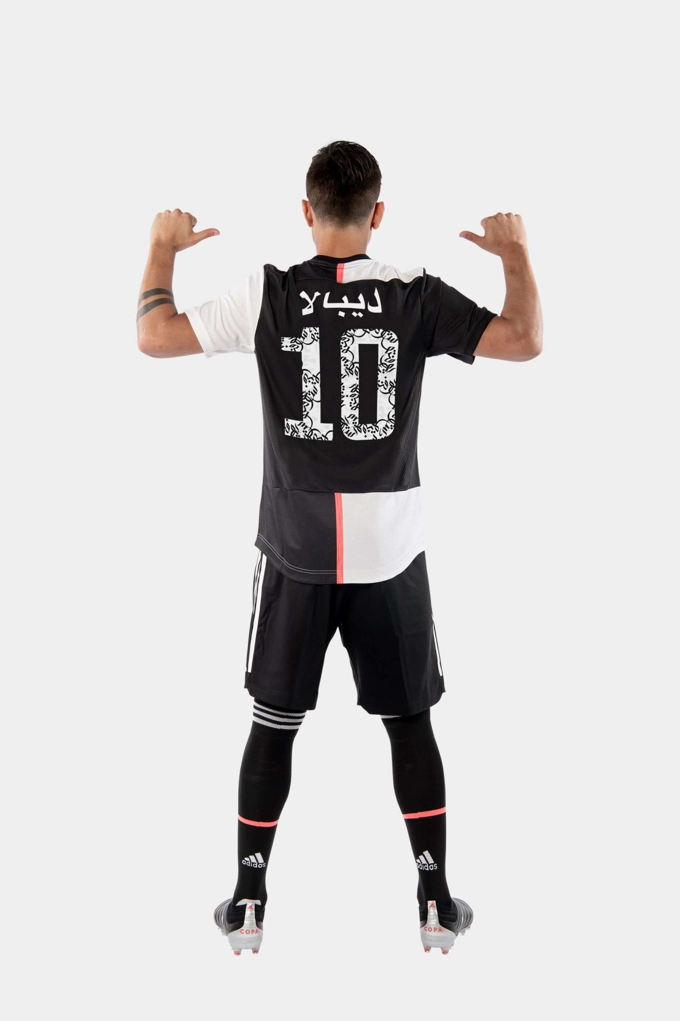 ADIDAS COLLABORATE WITH SAUDI ARTIST SHAKER KASHGARI - Cult Kits