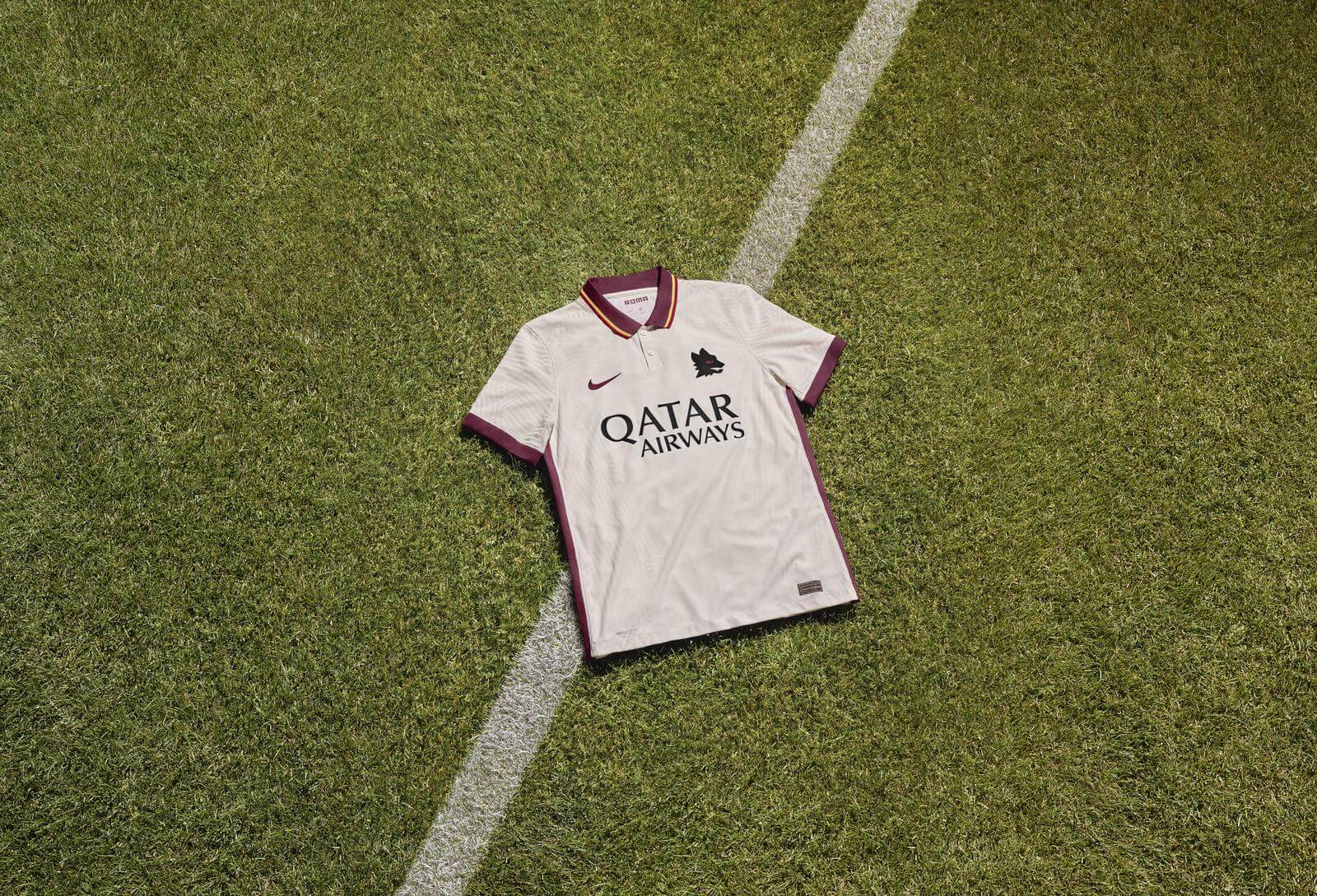 AS ROMA BRINGS BACK A TRUE CLASSIC - Cult Kits