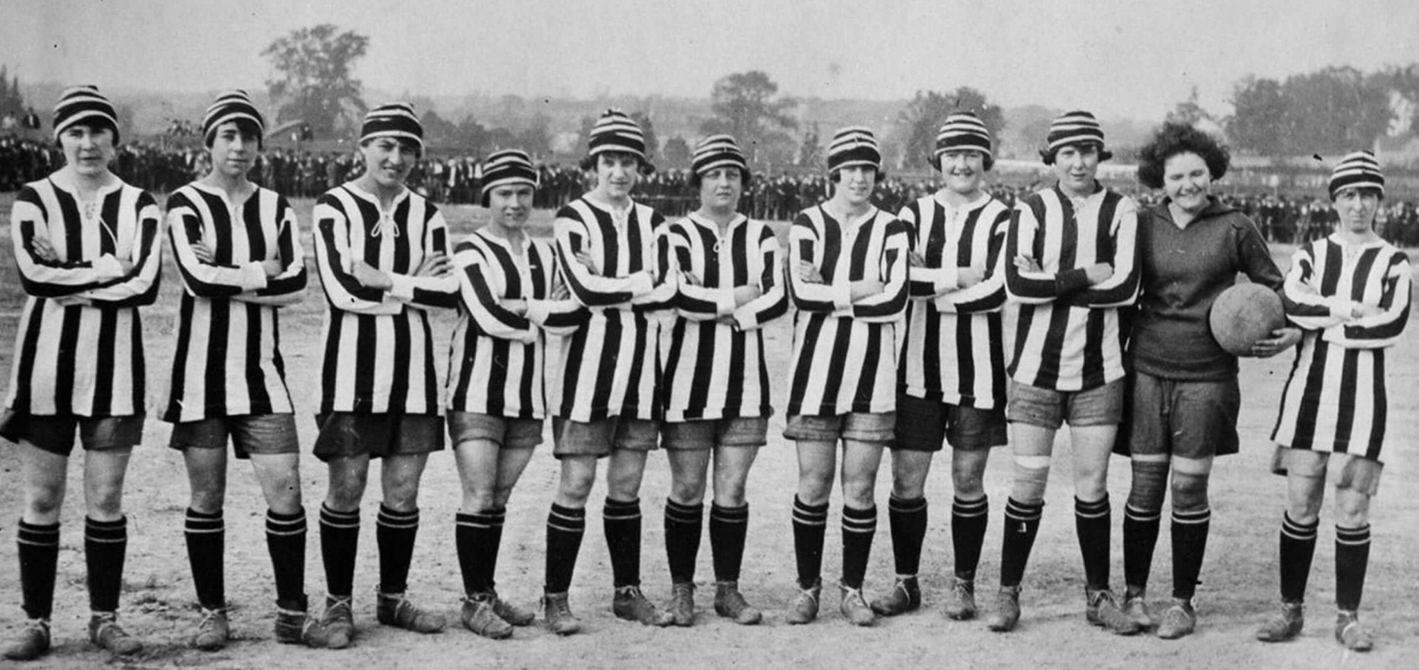 Dick, Kerr ladies and the FA ban that killed the women’s game - Cult Kits