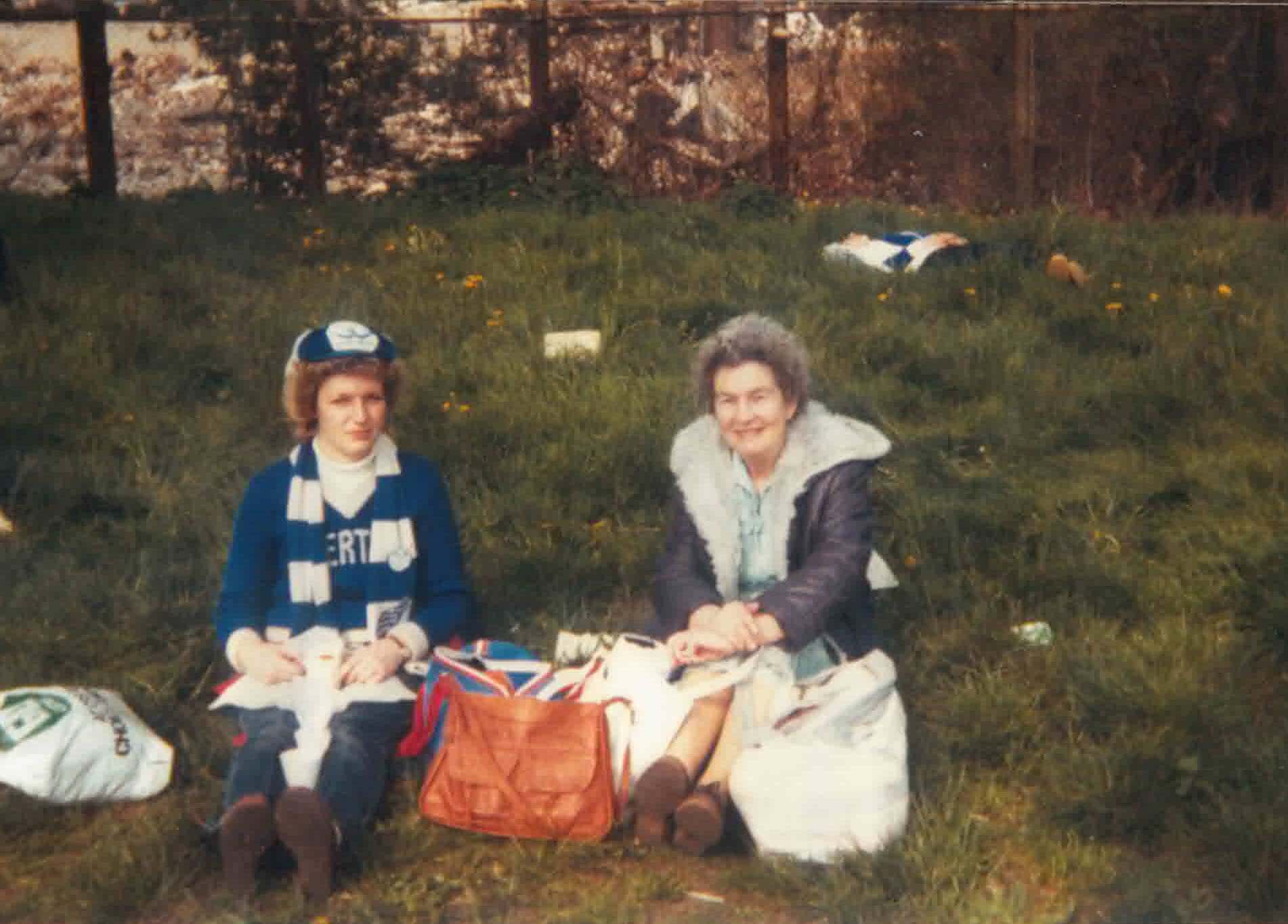 GIRLFANS UNTOLD - Cult Kits