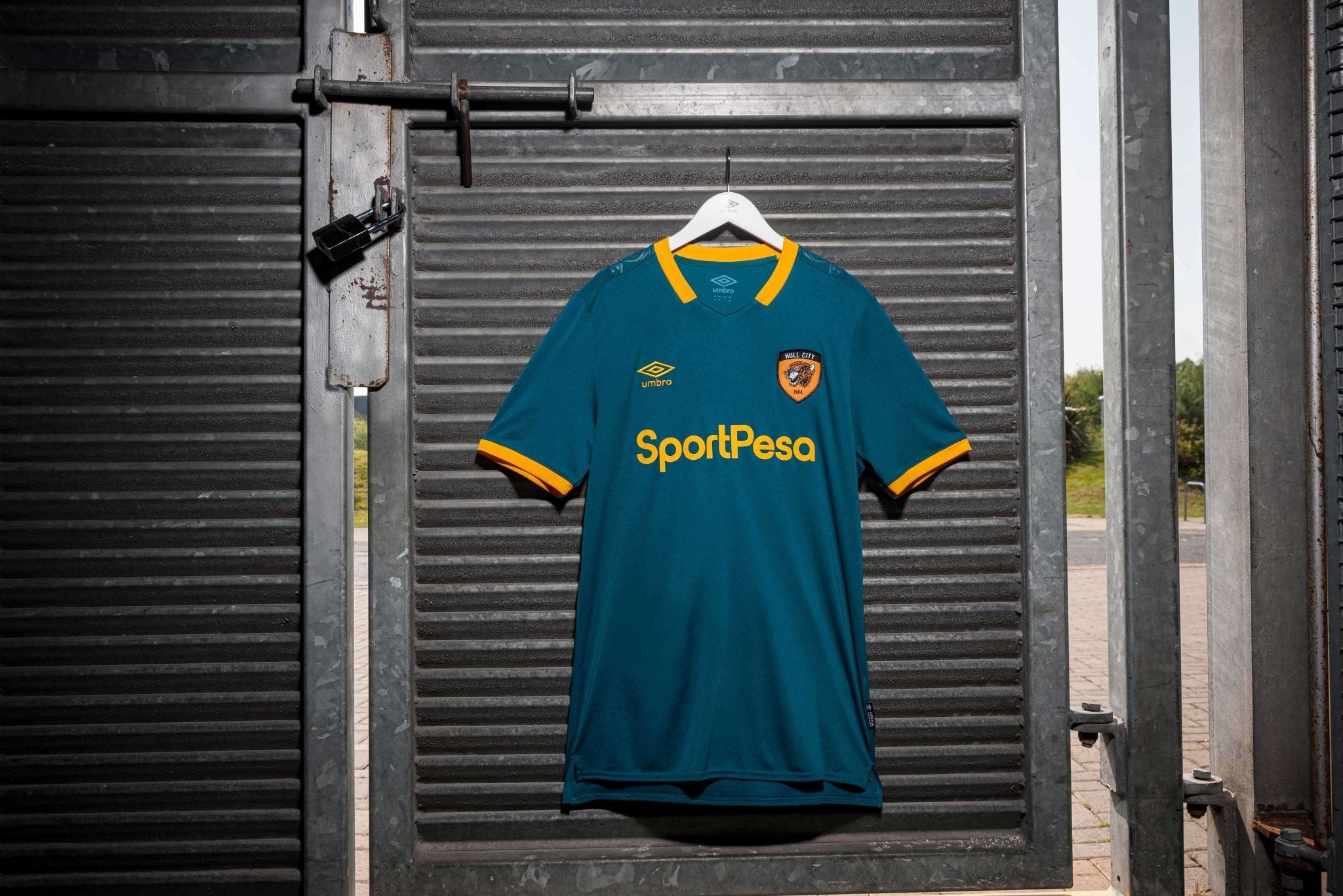 HULL CITY '19/20 3RD FROM UMBRO - Cult Kits