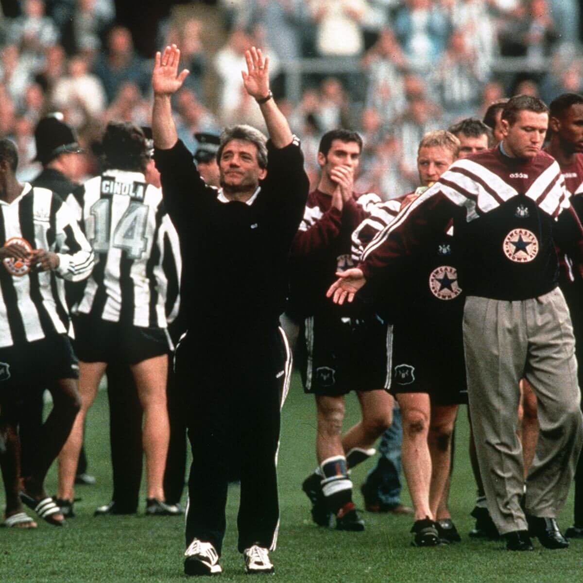 KEEGAN'S ENTERTAINERS - Cult Kits