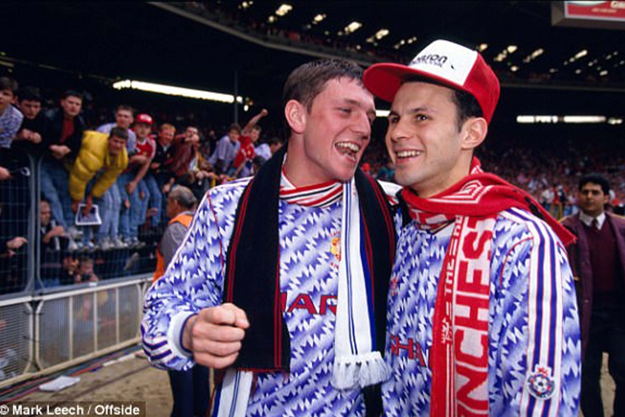 Man Utd 1990 Away Shirt - Accomplishments, History & Players to Wear it - Cult Kits