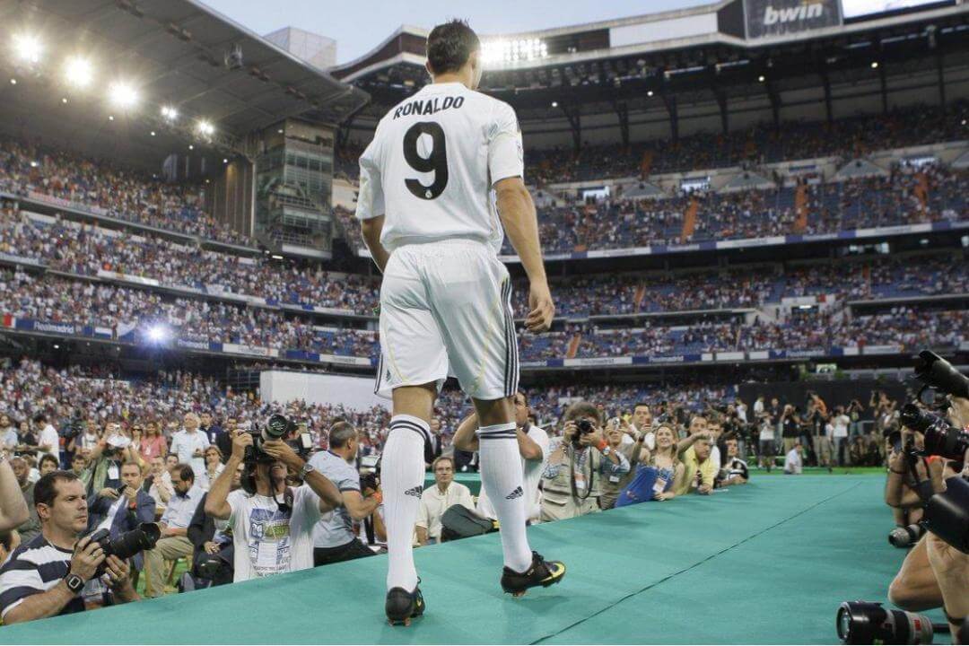 The 10 Greatest Transfers of All Time - Cult Kits