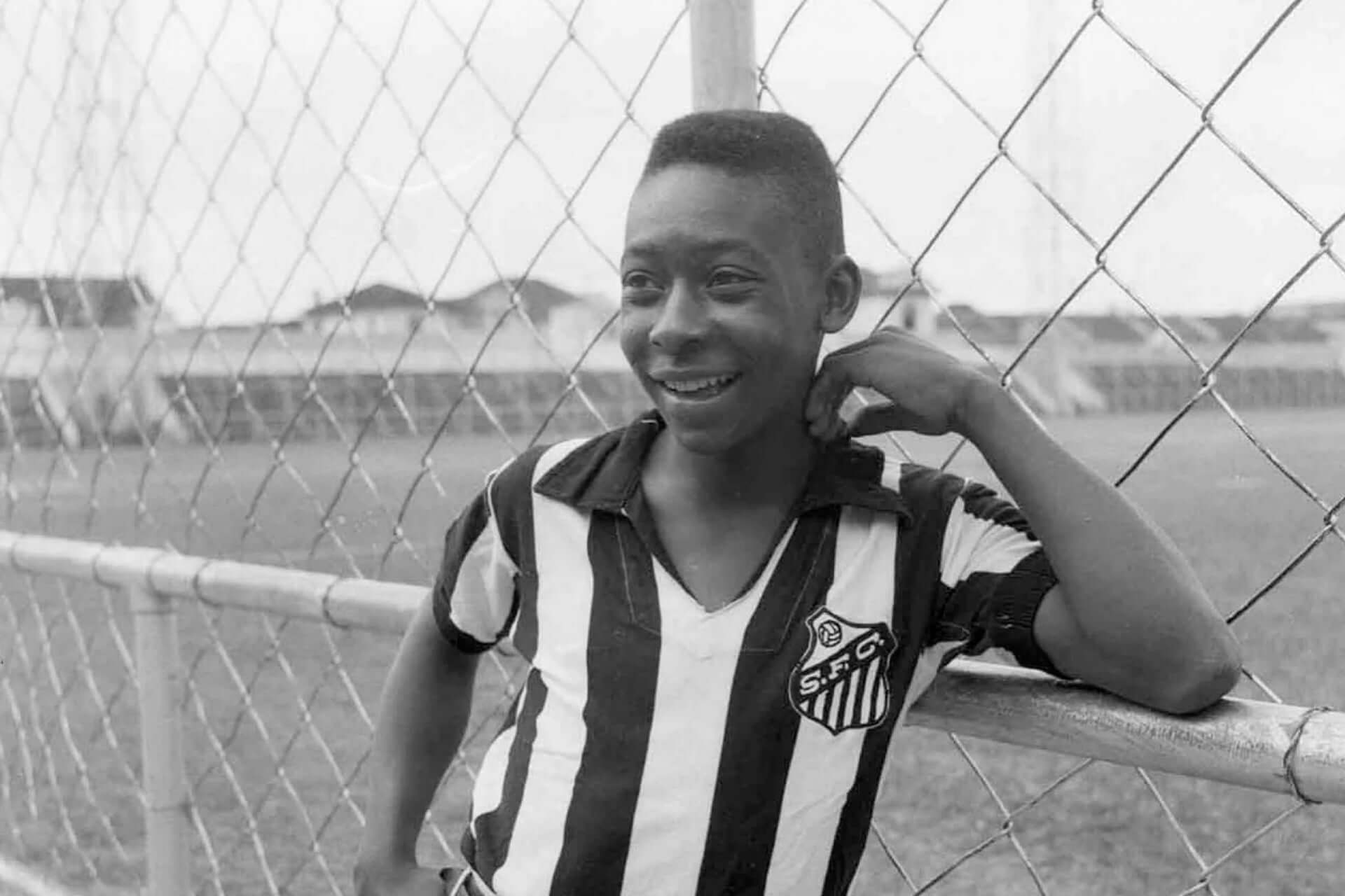 THE HISTORY OF SANTOS - Cult Kits