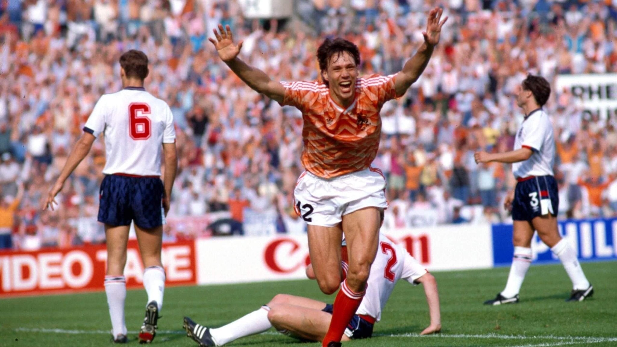 VAN BASTEN - Cult Kits