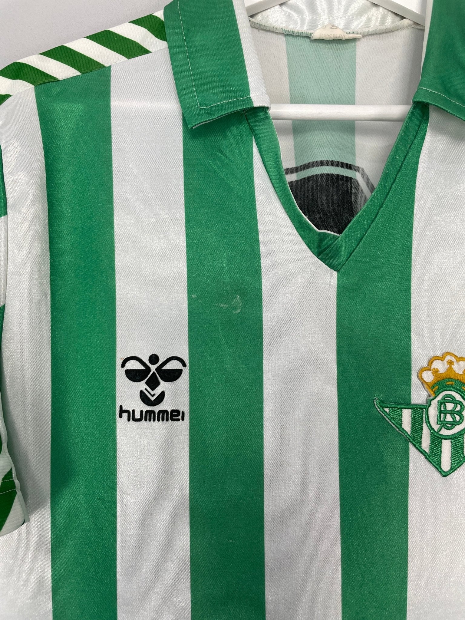Shop 1988/90 REAL BETIS #3 HOME SHIRT (L) HUMMEL, classic football shirts, vintage football shirts & retro soccer jerseys at Cult Kits