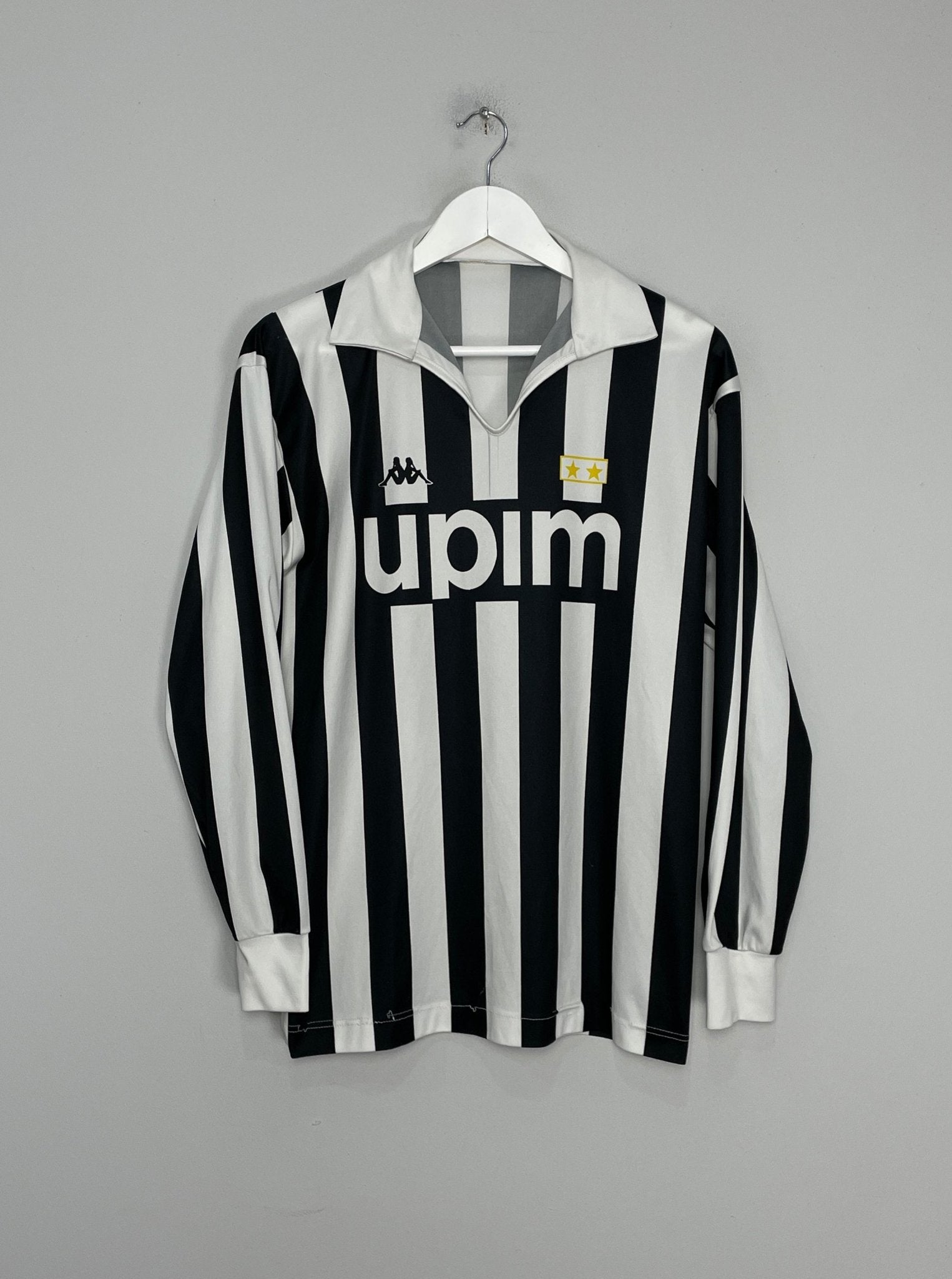 Shop 1989/90 JUVENTUS #11 L/S HOME SHIRT (M) KAPPA, classic football shirts, vintage football shirts & retro soccer jerseys at Cult Kits