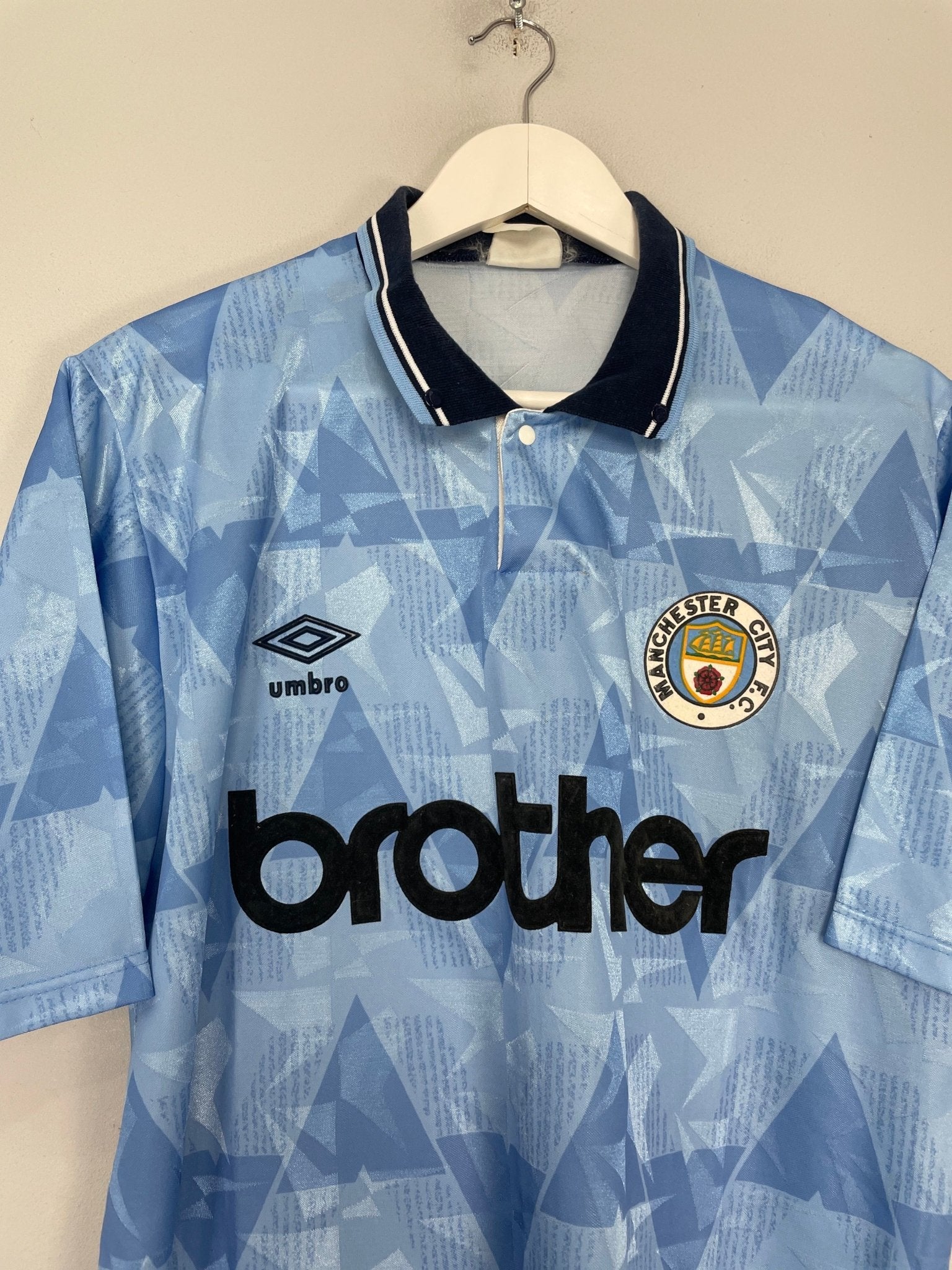 Shop 1989/91 MANCHESTER CITY HOME SHIRT (L) UMBRO, classic football shirts, vintage football shirts & retro soccer jerseys at Cult Kits