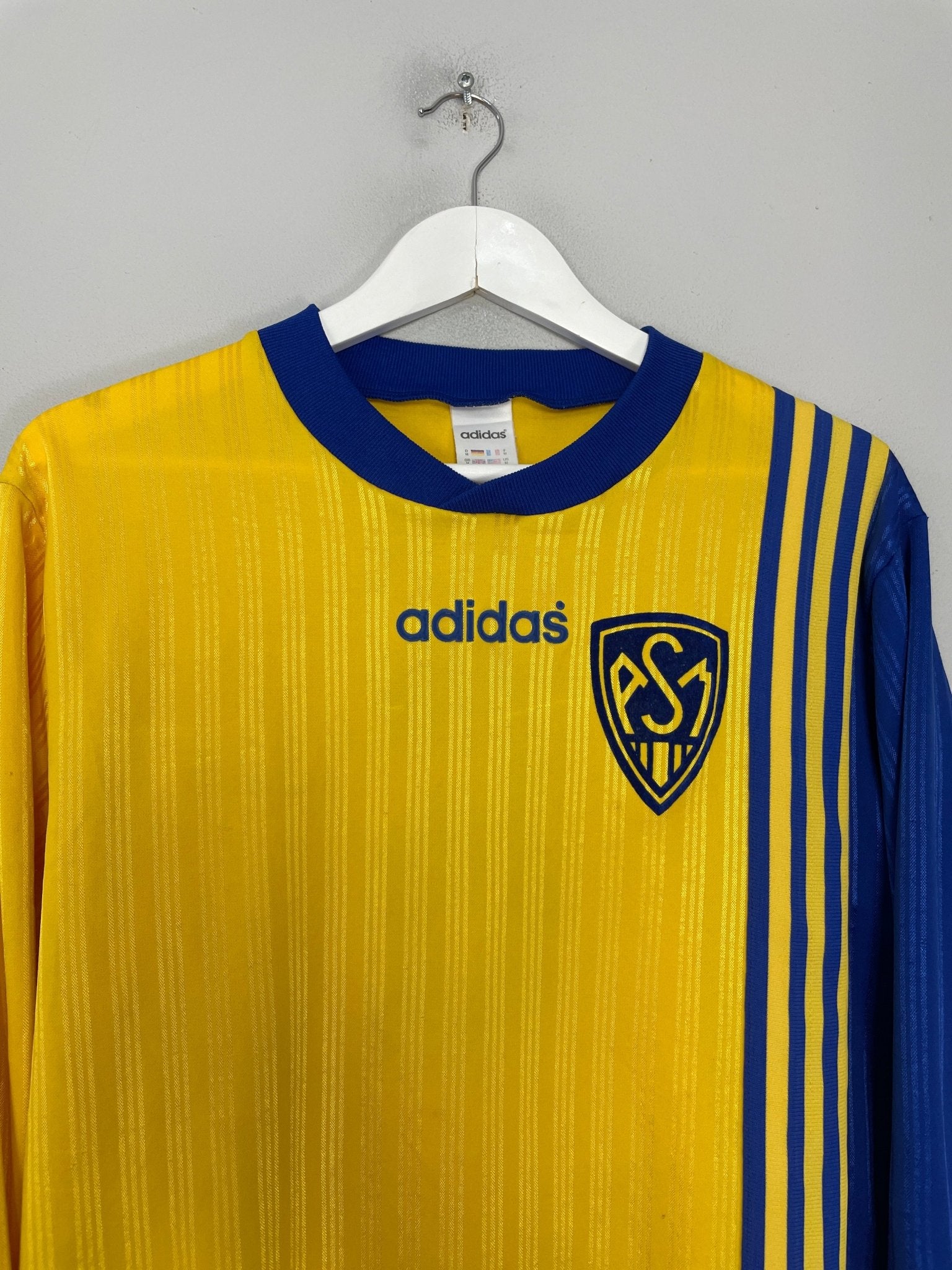 Shop 1990/92 CLERMONT AUVERGNE L/S #6 HOME SHIRT (M) ADIDAS, classic football shirts, vintage football shirts & retro soccer jerseys at Cult Kits