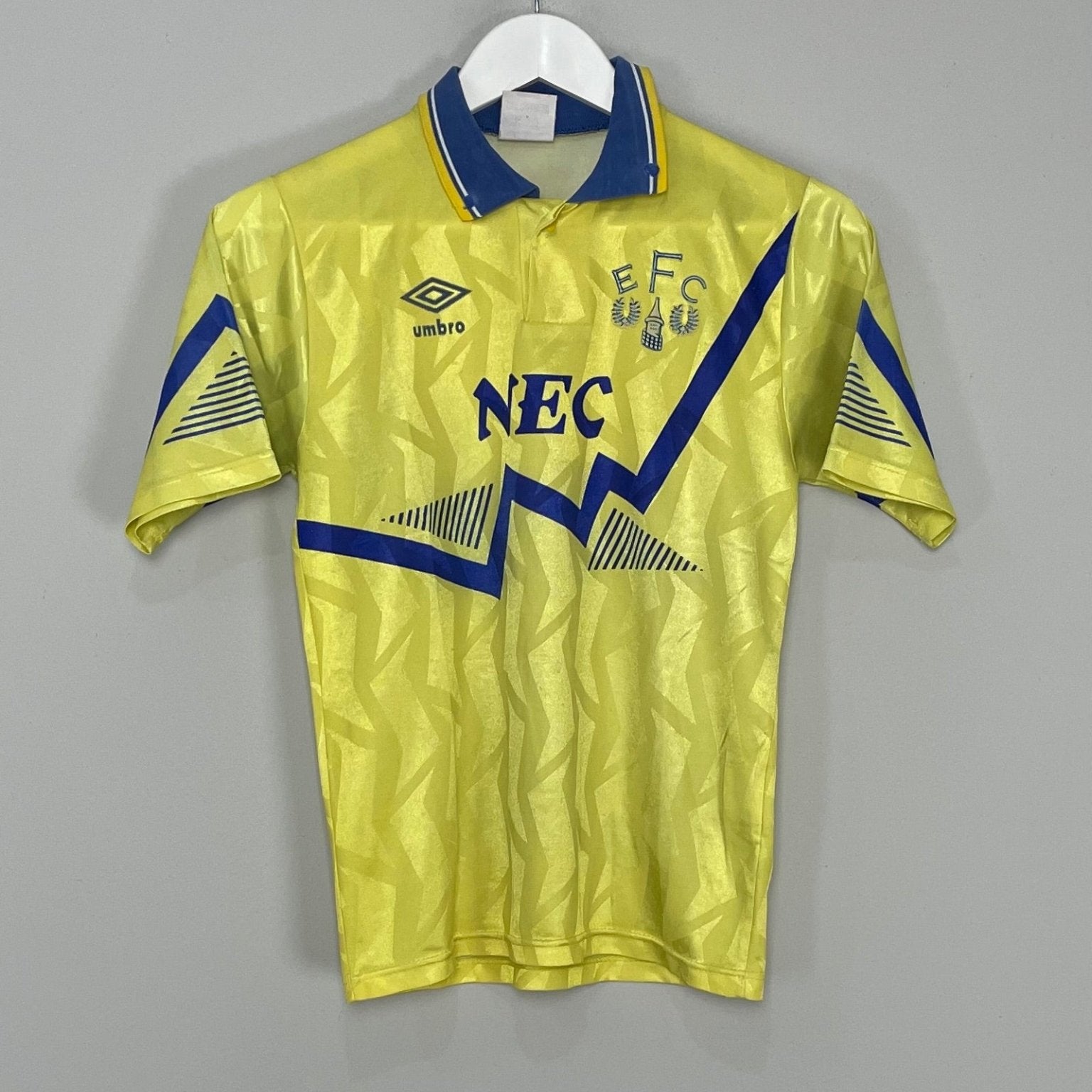 Shop 1990/92 EVERTON AWAY SHIRT (L.KIDS) UMBRO, classic football shirts, vintage football shirts & retro soccer jerseys at Cult Kits