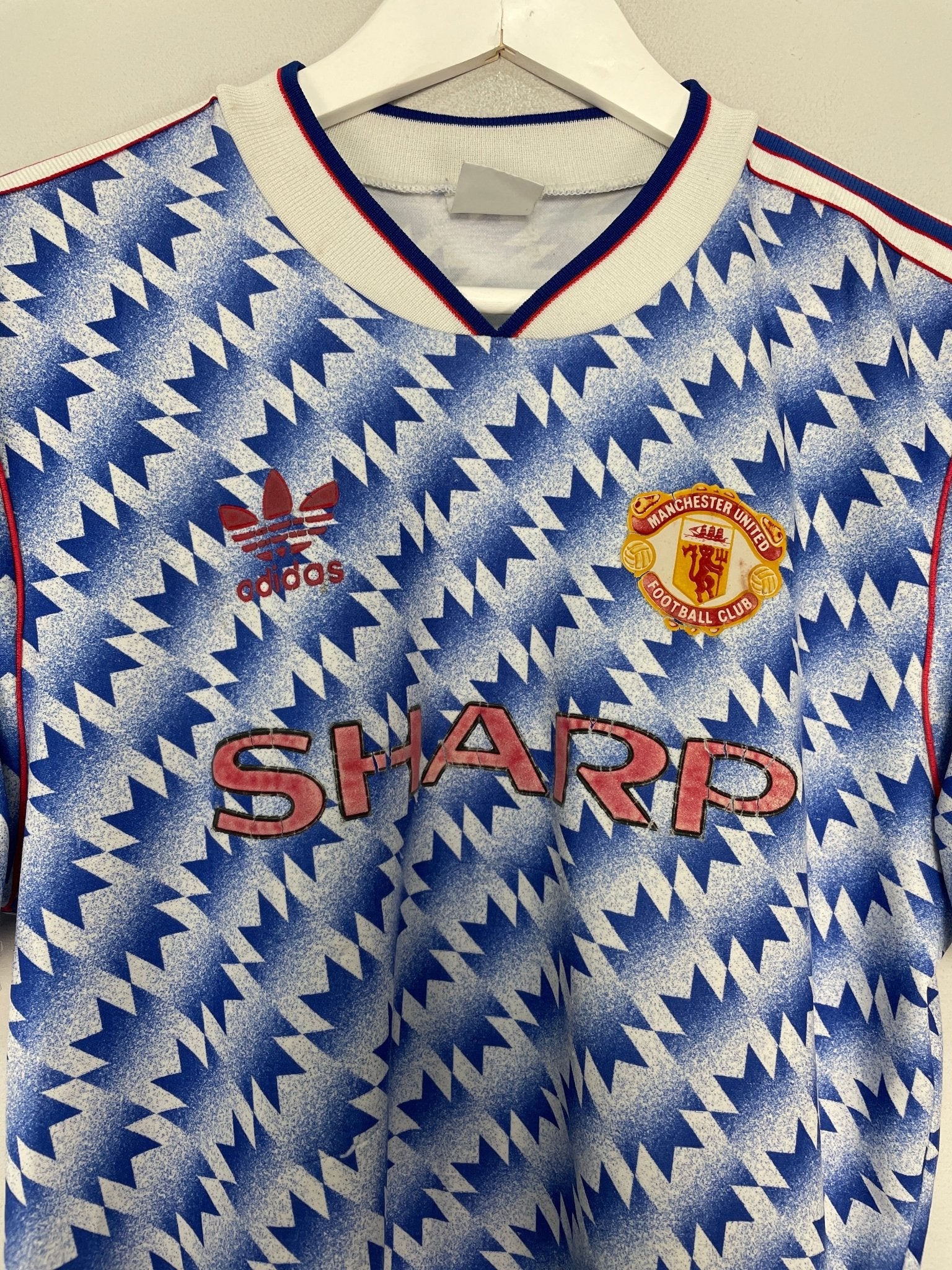 Shop 1990/92 MANCHESTER UNITED AWAY SHIRT (S) ADIDAS, classic football shirts, vintage football shirts & retro soccer jerseys at Cult Kits