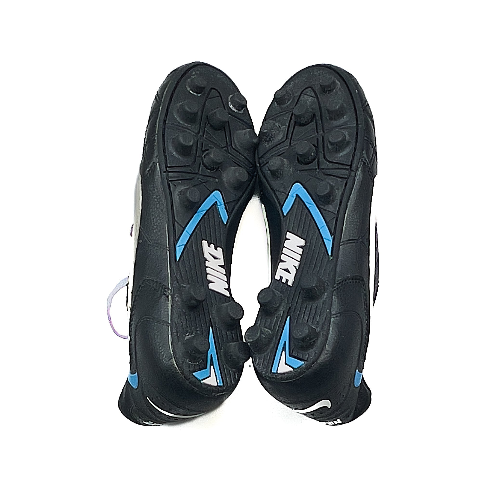 Buy 1990'S Nike Tiempo Football Boot (4.5) ~ Free worldwide shipping ~ Authentic Vintage Football Shirts from Cult Kits