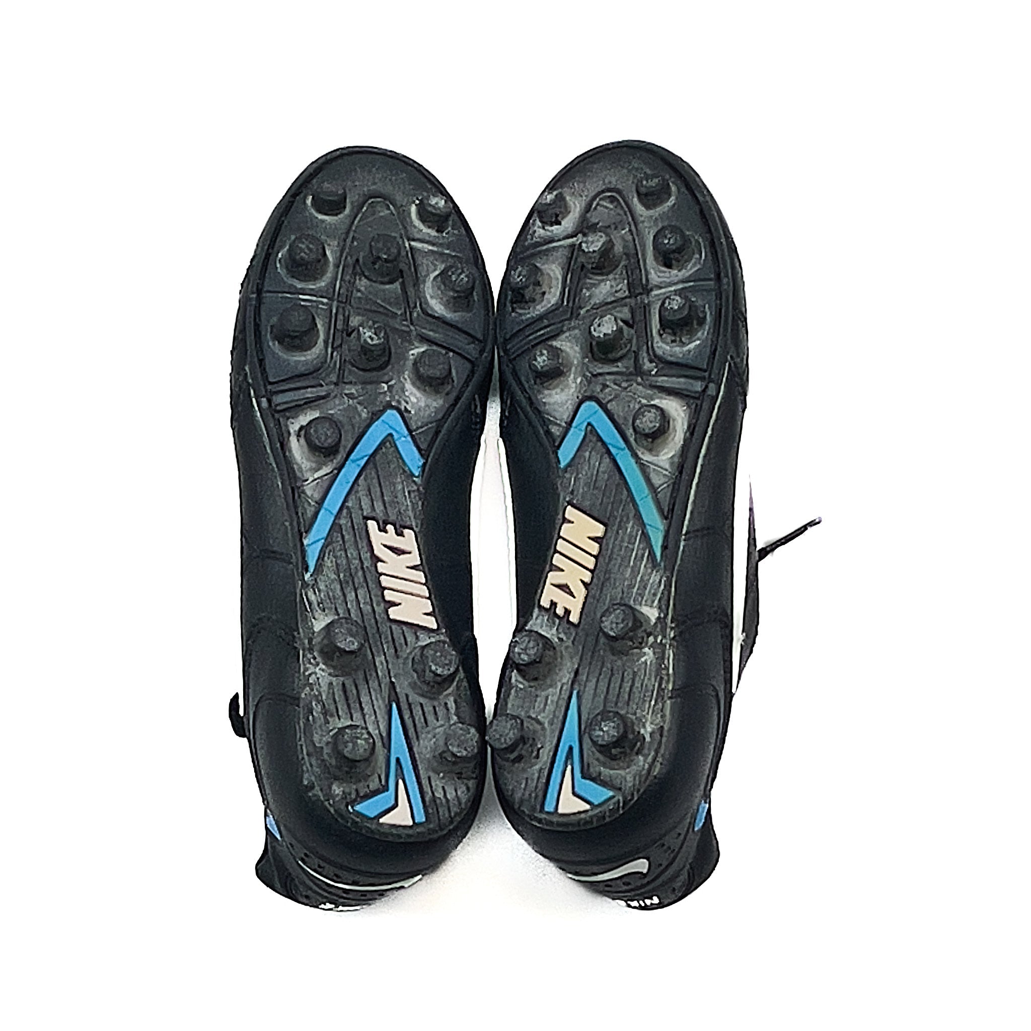 Buy 1990'S Nike Tiempo Football Boots (5) ~ Free worldwide shipping ~ Authentic Vintage Football Shirts from Cult Kits
