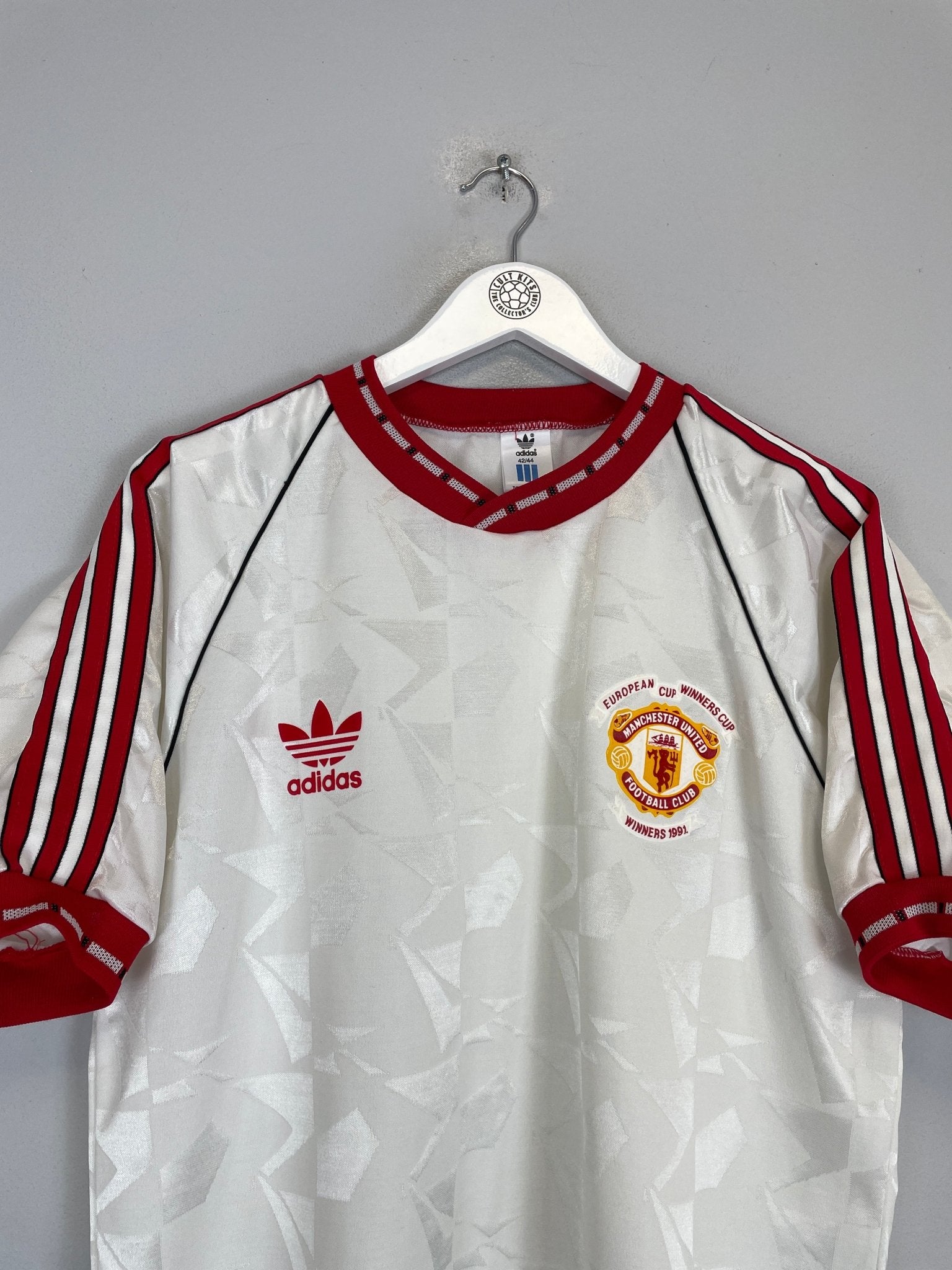 Shop 1991 MANCHESTER UNITED ECWC AWAY SHIRT (L) ADIDAS, classic football shirts, vintage football shirts & retro soccer jerseys at Cult Kits