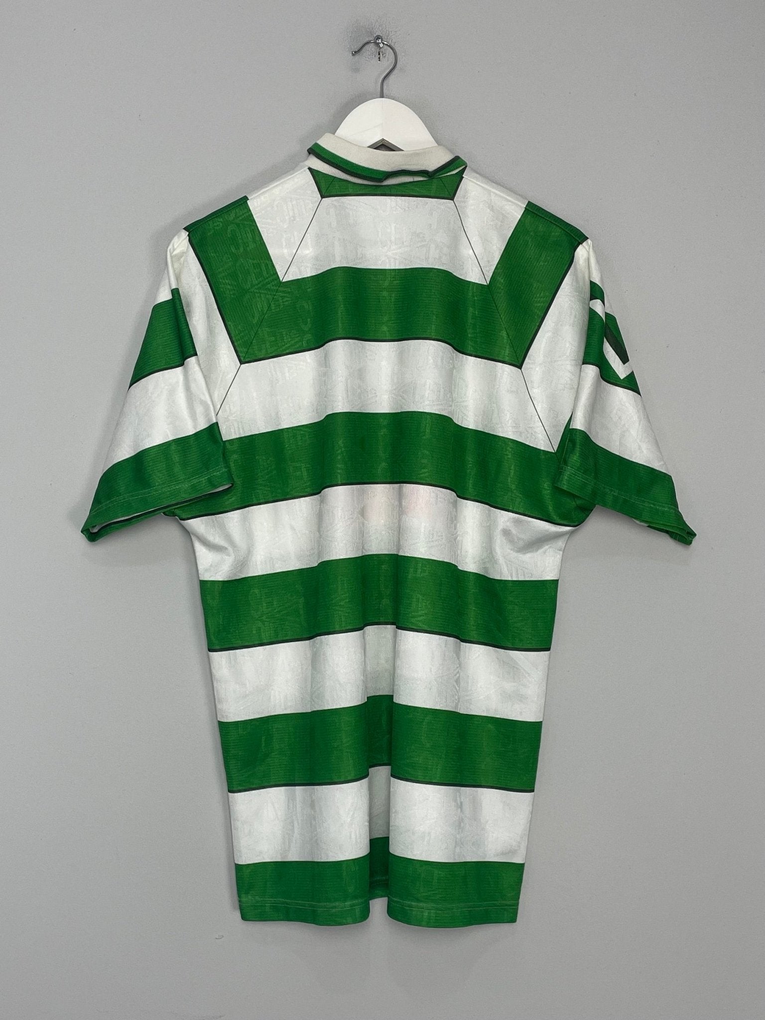 Shop 1991/92 CELTIC HOME SHIRT (M) UMBRO, classic football shirts, vintage football shirts & retro soccer jerseys at Cult Kits