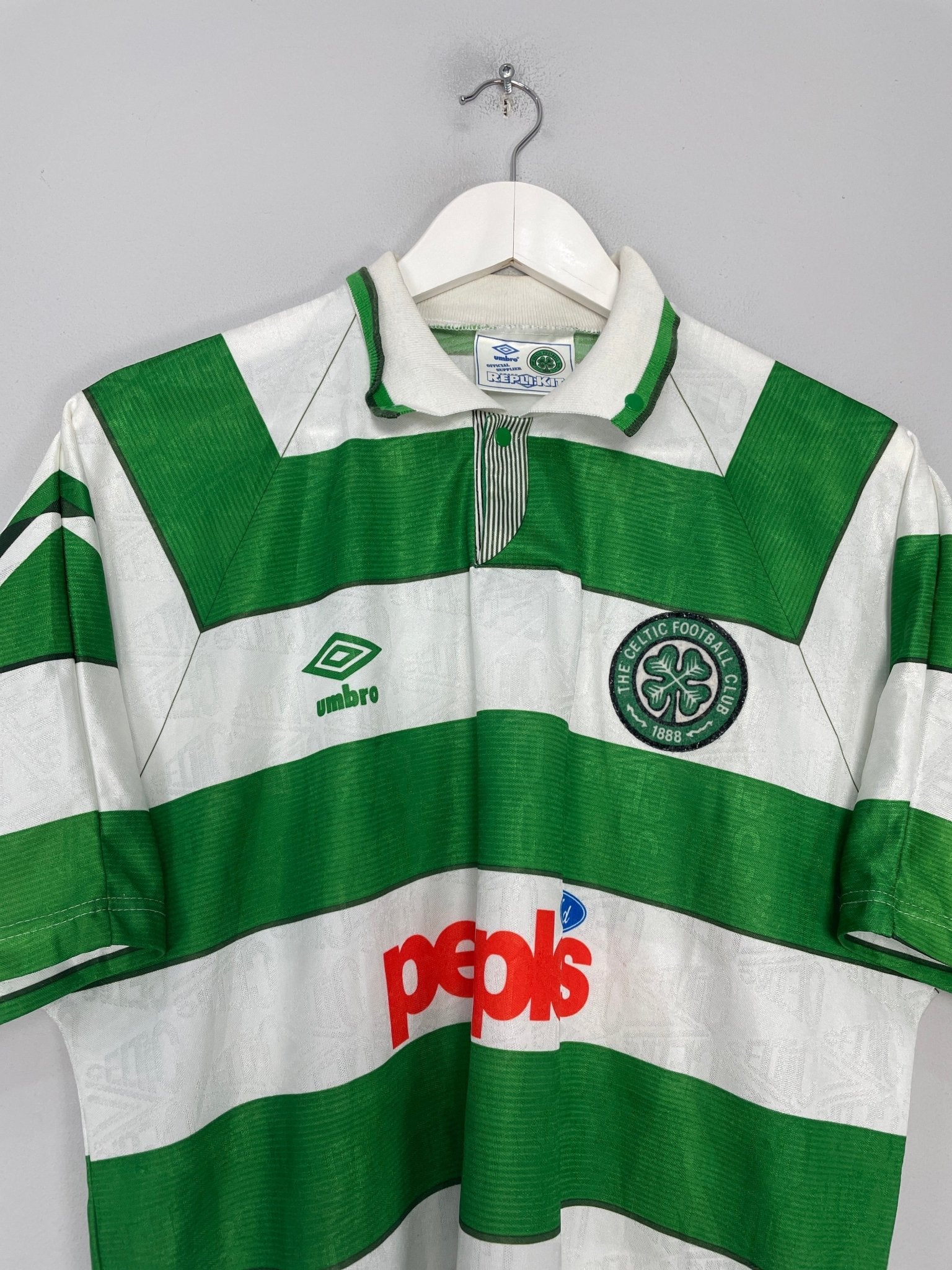 Shop 1991/92 CELTIC HOME SHIRT (M) UMBRO, classic football shirts, vintage football shirts & retro soccer jerseys at Cult Kits