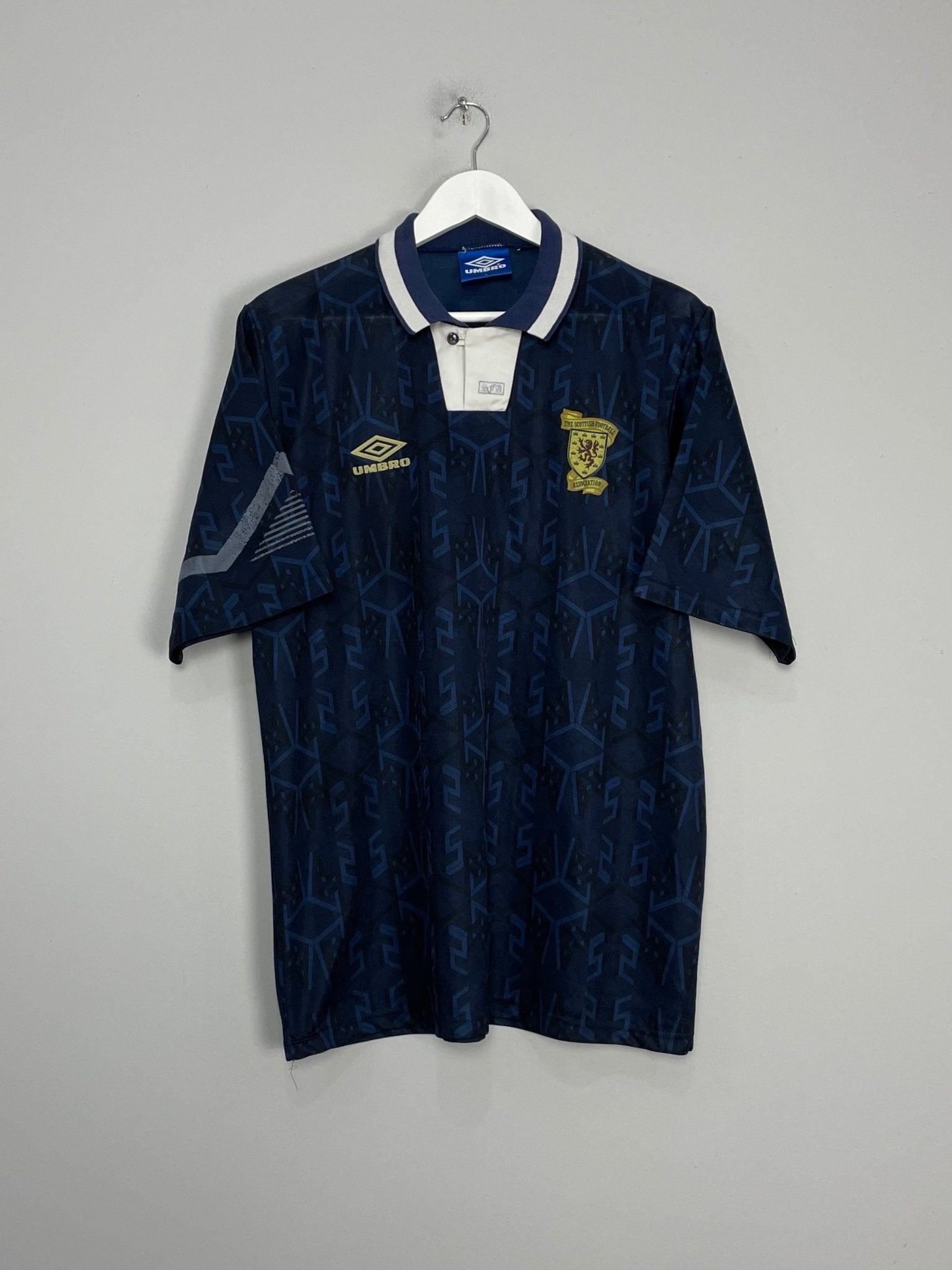 Shop 1991/94 SCOTLAND HOME SHIRT (L) UMBRO, classic football shirts, vintage football shirts & retro soccer jerseys at Cult Kits