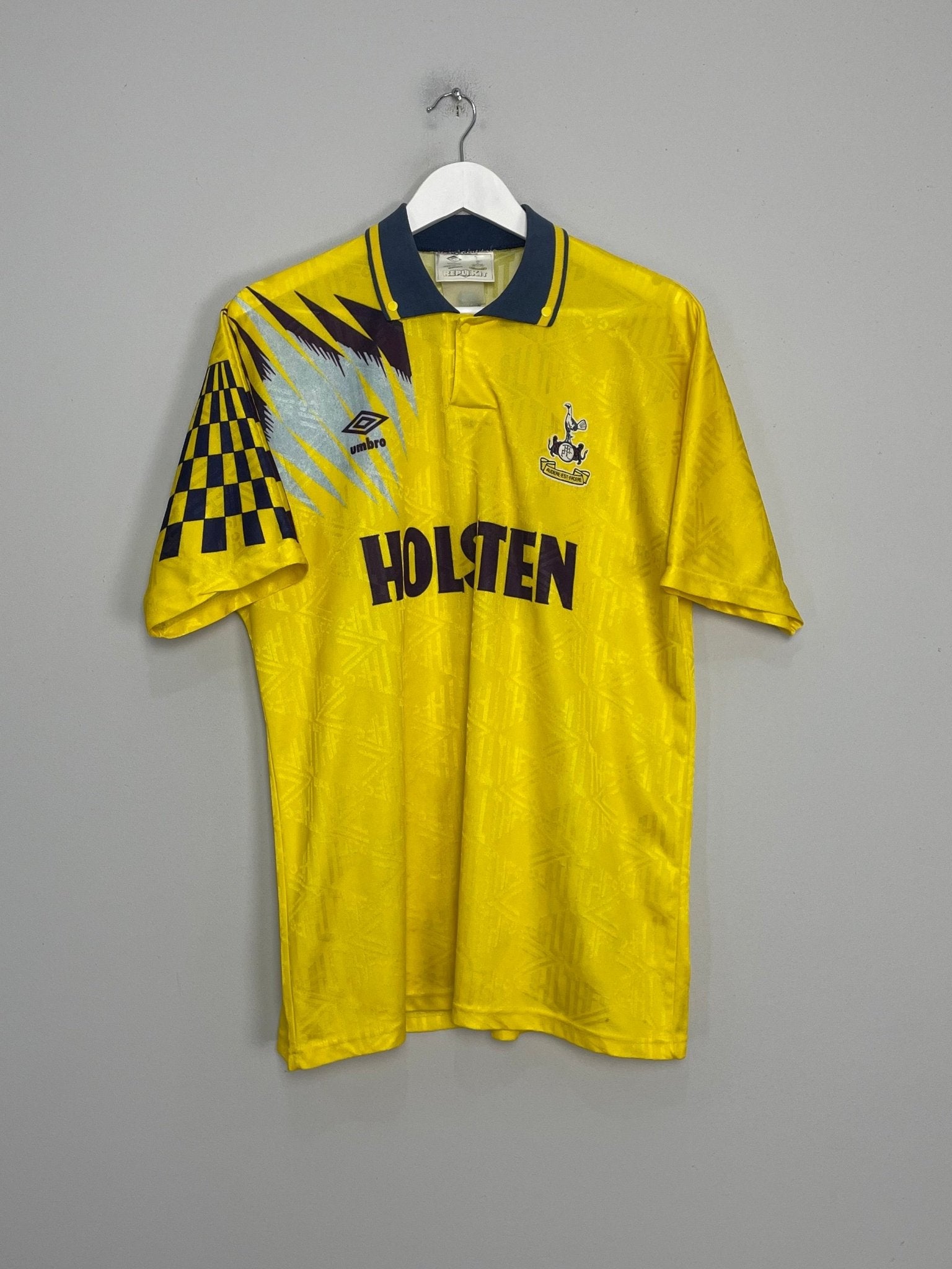 Shop 1991/95 TOTTENHAM AWAY SHIRT (L) UMBRO, classic football shirts, vintage football shirts & retro soccer jerseys at Cult Kits