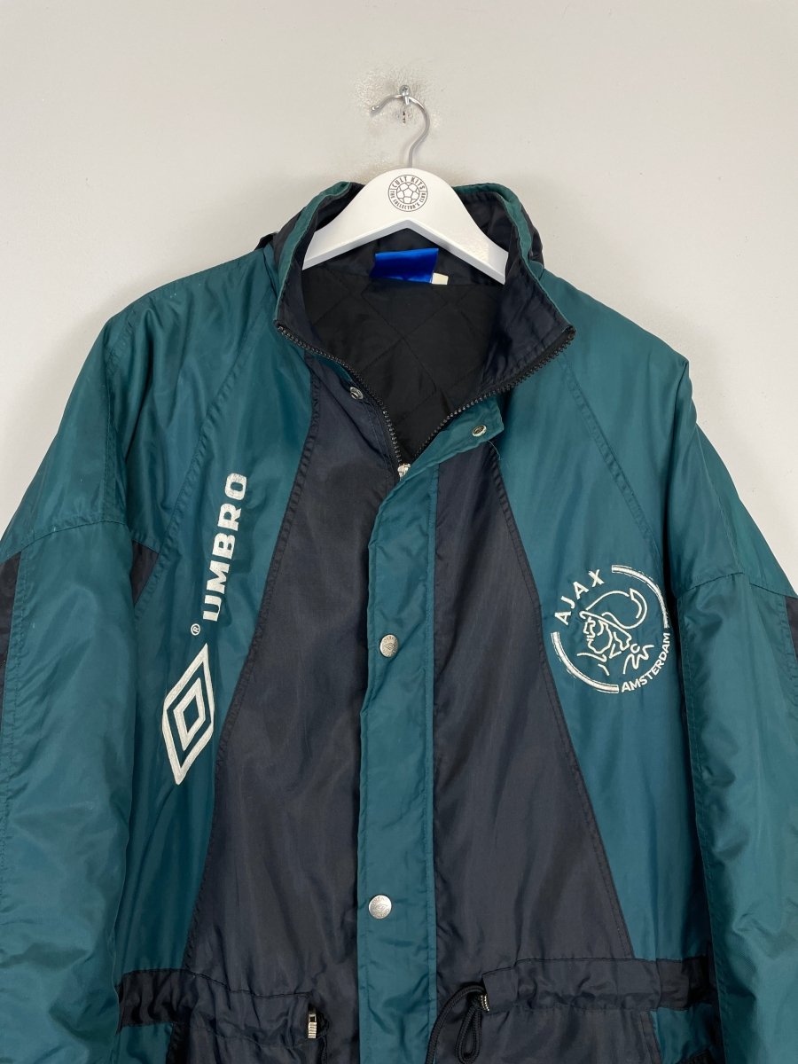 1992/93 AJAX BENCH COAT (XL) UMBRO - Cult Kits - XL - Buy Vintage Football Shirts, Authentic Retro Football Shirts For Sale, Classic Football Shirts & Soccer Jersey