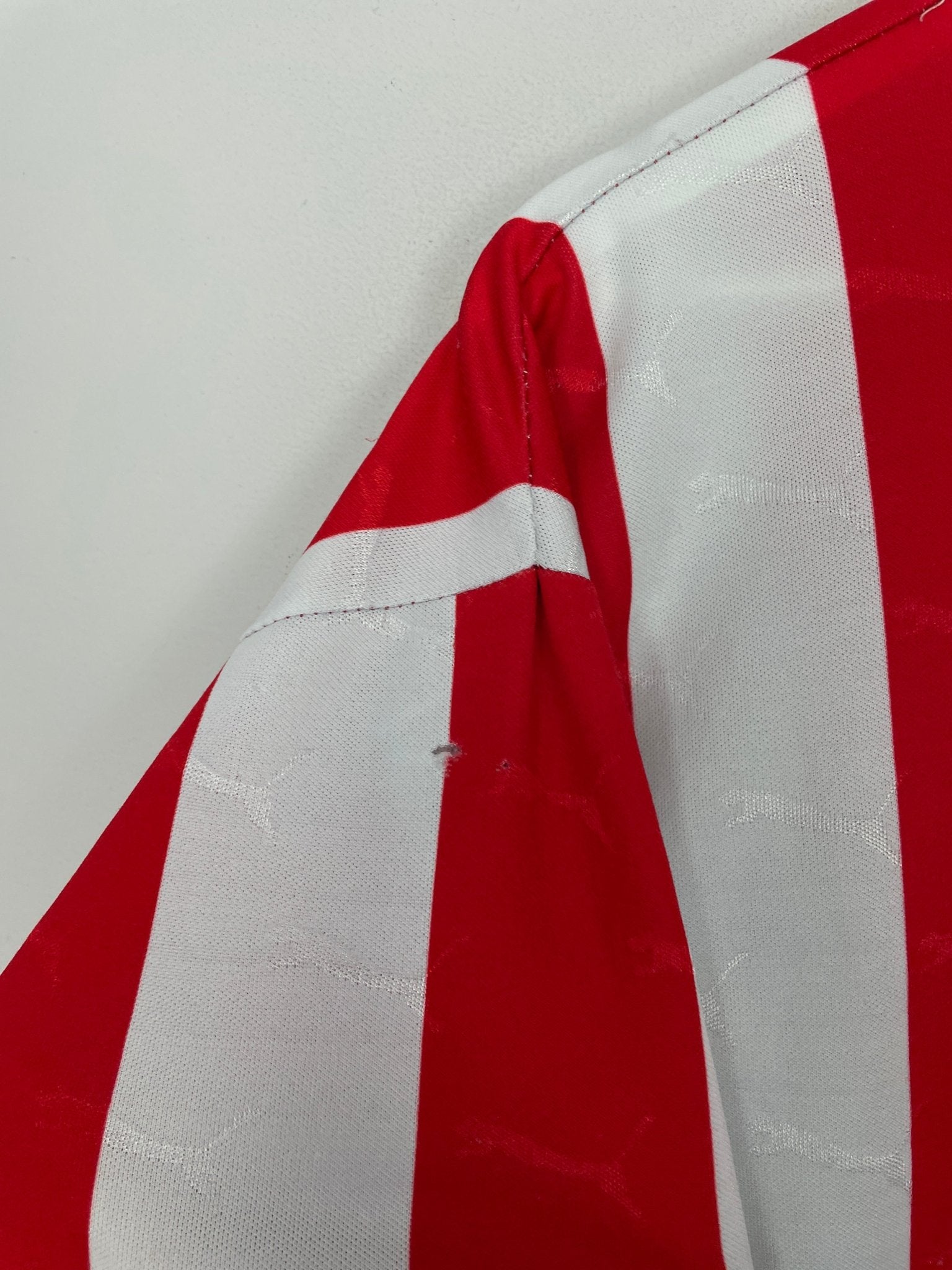 Shop 1992/93 ATLETICO MADRID HOME SHIRT (S) PUMA, classic football shirts, vintage football shirts & retro soccer jerseys at Cult Kits