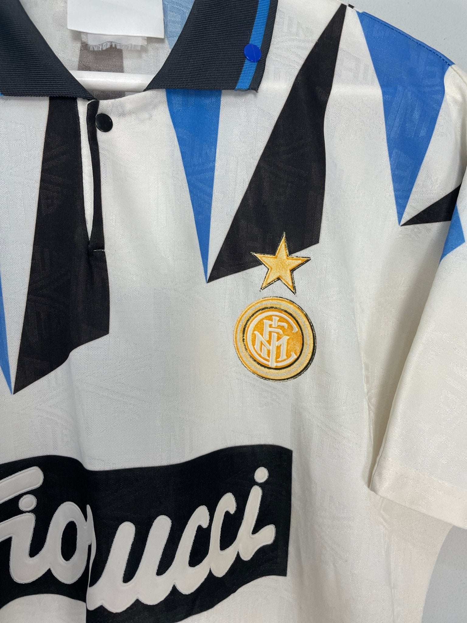 Shop 1992/93 INTER MILAN AWAY SHIRT (L) UMBRO, classic football shirts, vintage football shirts & retro soccer jerseys at Cult Kits