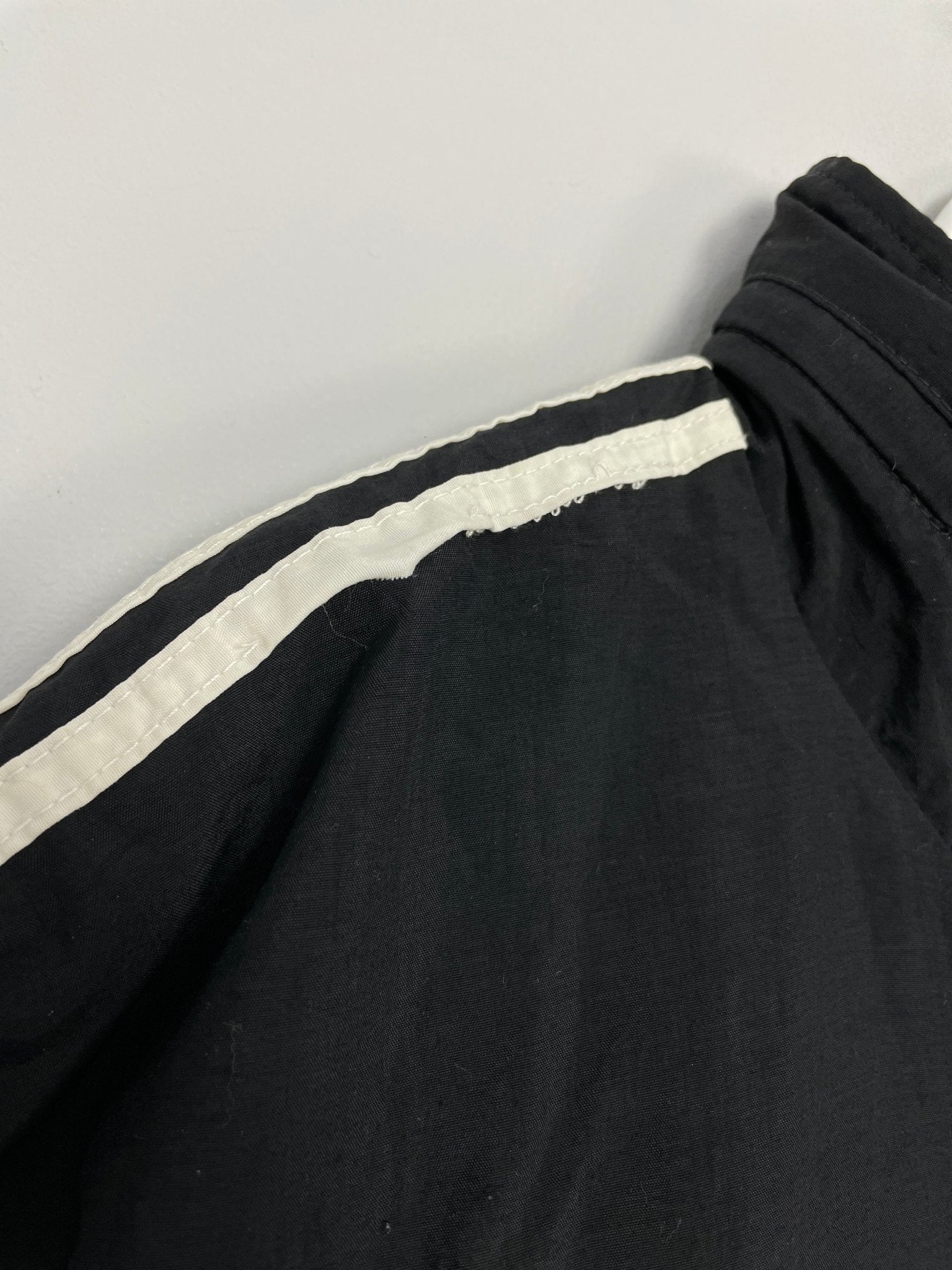 Shop 1992/94 GERMANY BENCH COAT (L) ADIDAS, classic football shirts, vintage football shirts & retro soccer jerseys at Cult Kits