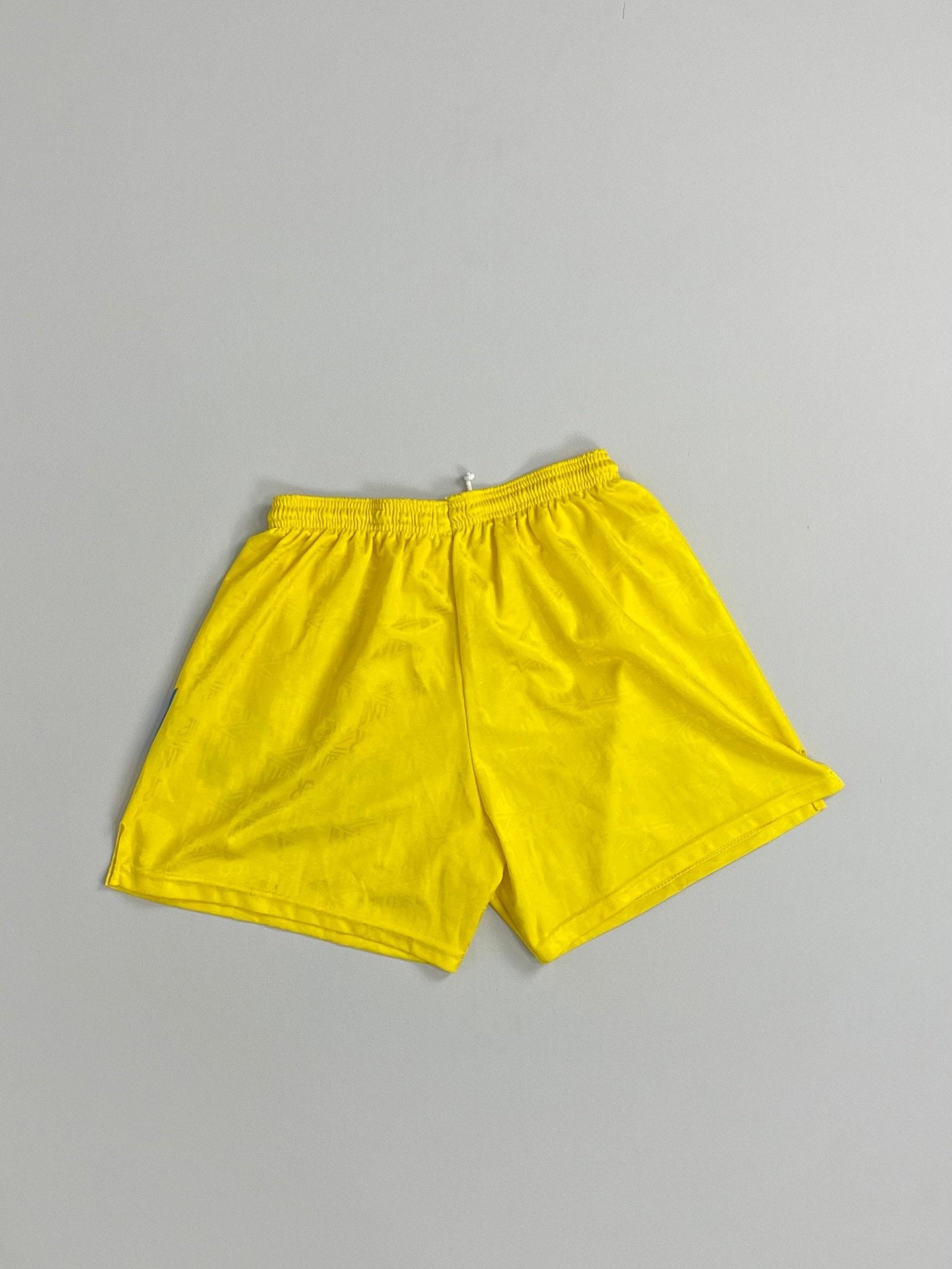 Shop 1992/94 INTER MILAN AWAY SHORTS (S) UMBRO, classic football shirts, vintage football shirts & retro soccer jerseys at Cult Kits