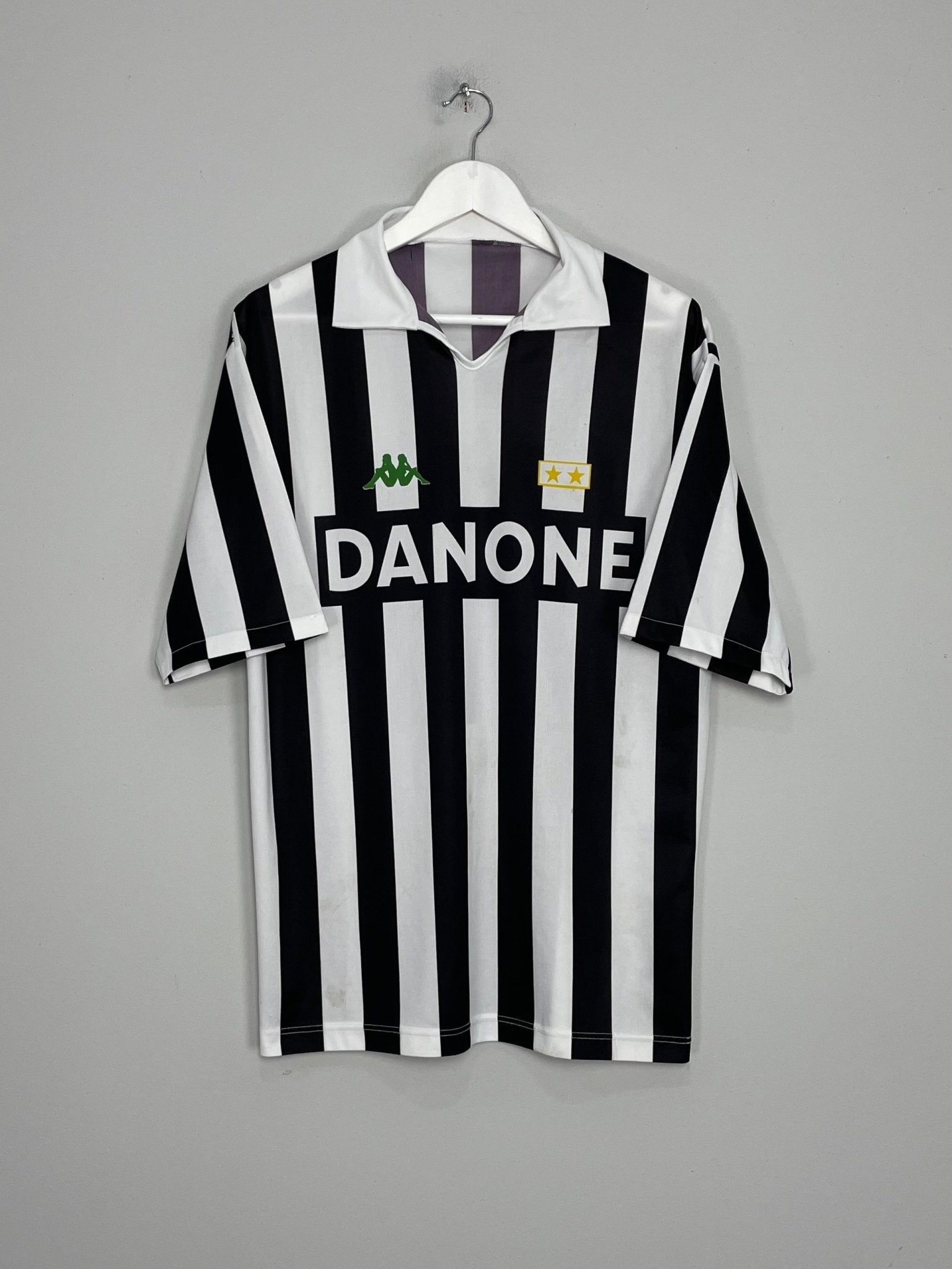 Shop 1992/94 JUVENTUS HOME SHIRT (L) KAPPA, classic football shirts, vintage football shirts & retro soccer jerseys at Cult Kits