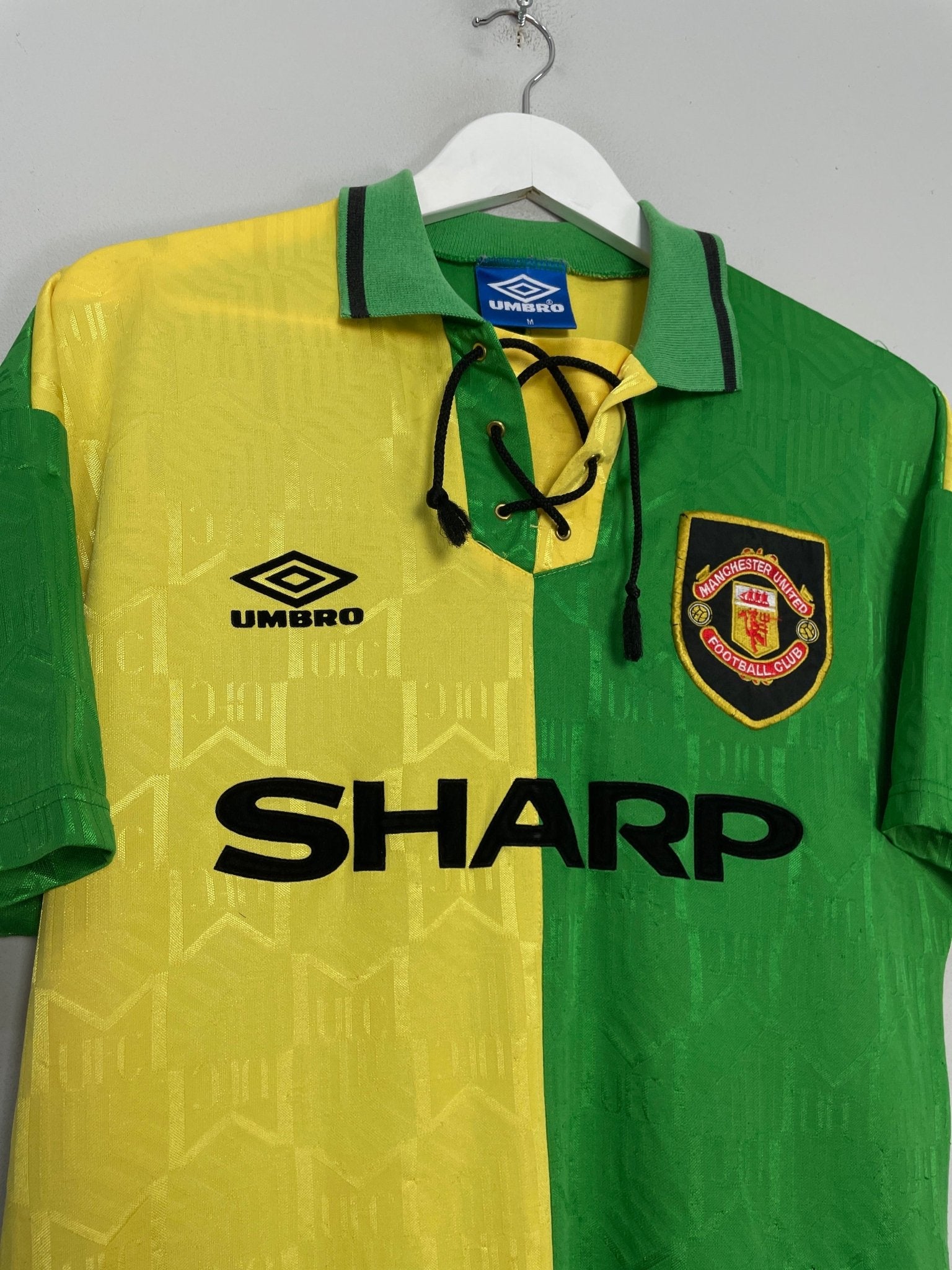 Shop 1992/94 MANCHESTER UNITED CANTONA #7 AWAY SHIRT (M) UMBRO, classic football shirts, vintage football shirts & retro soccer jerseys at Cult Kits