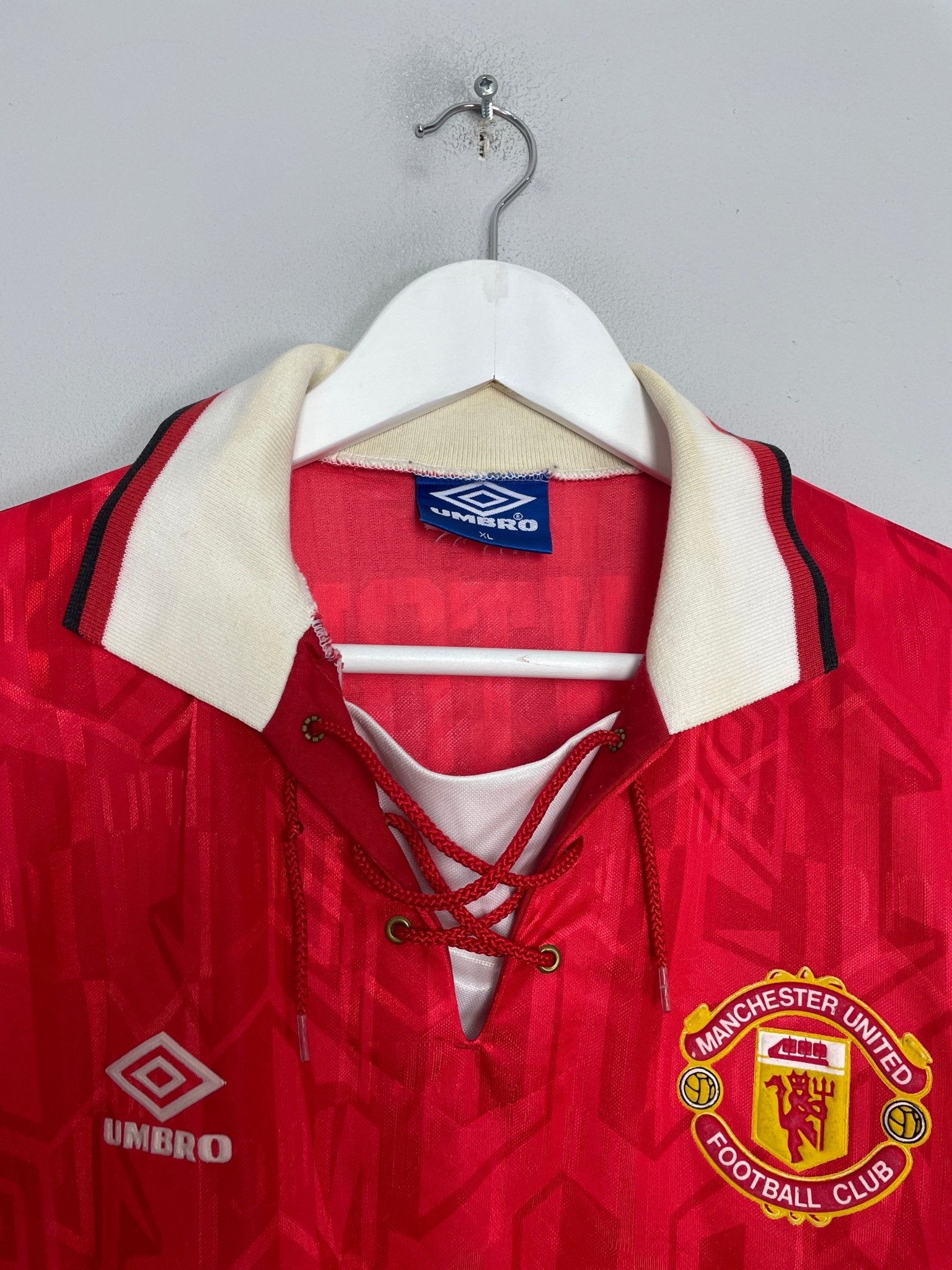 Shop 1992/94 MANCHESTER UNITED CANTONA #7 HOME SHIRT (XL) UMBRO, classic football shirts, vintage football shirts & retro soccer jerseys at Cult Kits